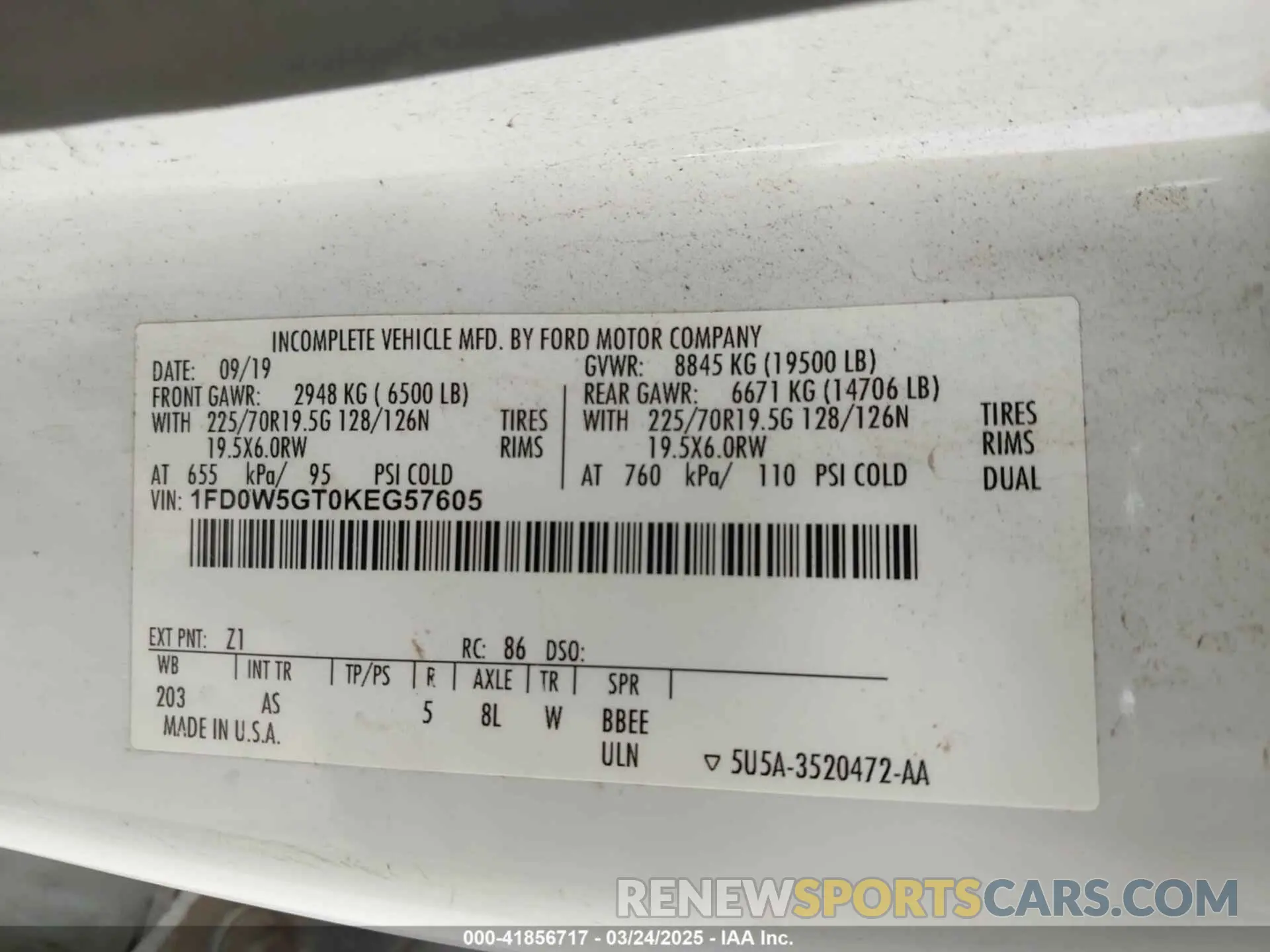 8 Photograph of a damaged car 1FD0W5GT0KEG57605 FORD F-550 CHASSIS 2019