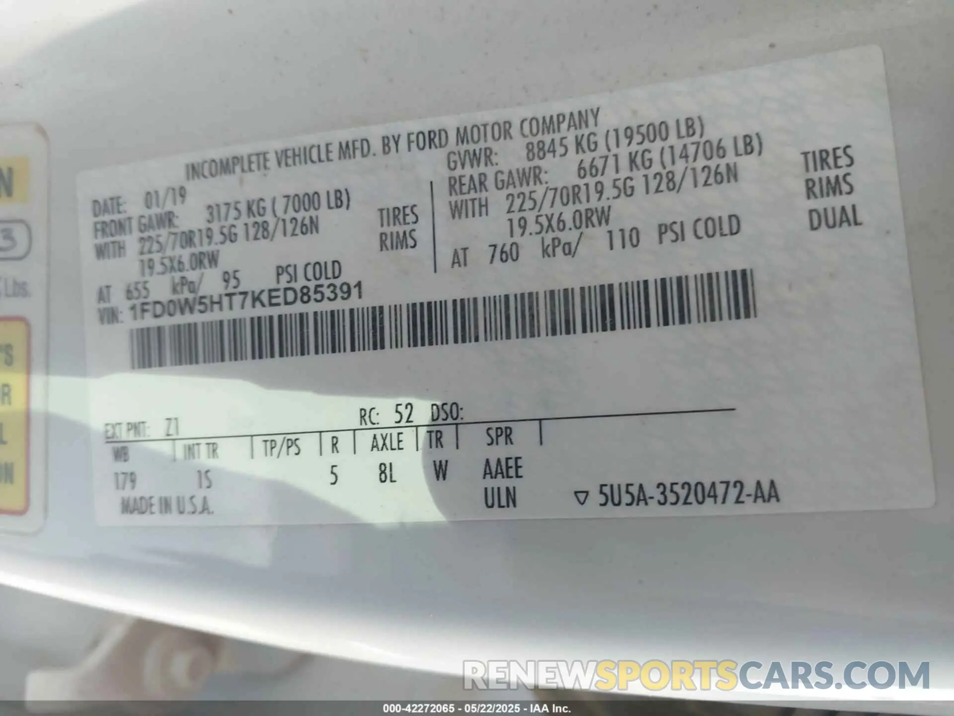 8 Photograph of a damaged car 1FD0W5HT7KED85391 FORD F-550 CHASSIS 2019