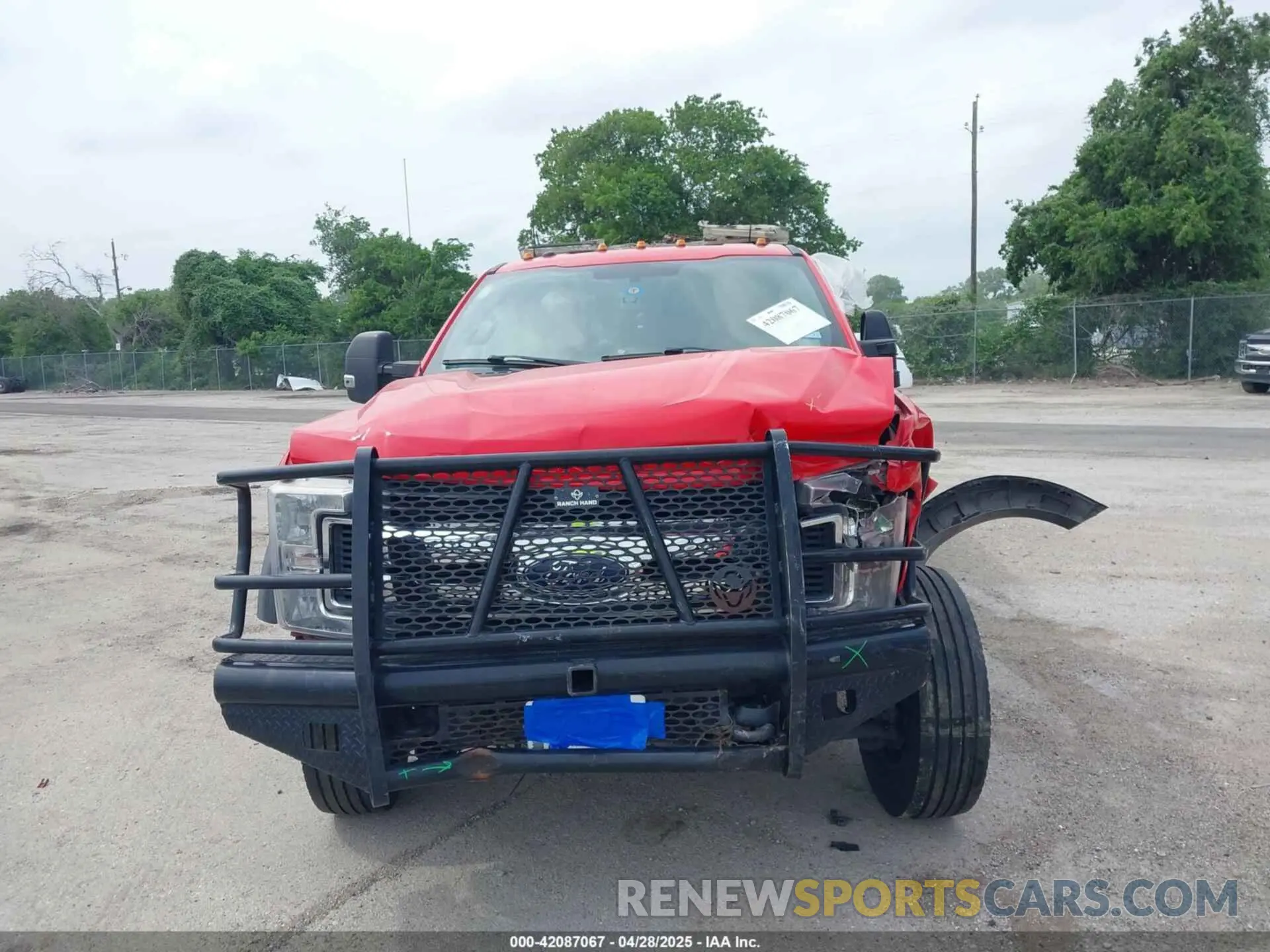 12 Photograph of a damaged car 1FDUF5GT1KEF20884 FORD F-550 CHASSIS 2019