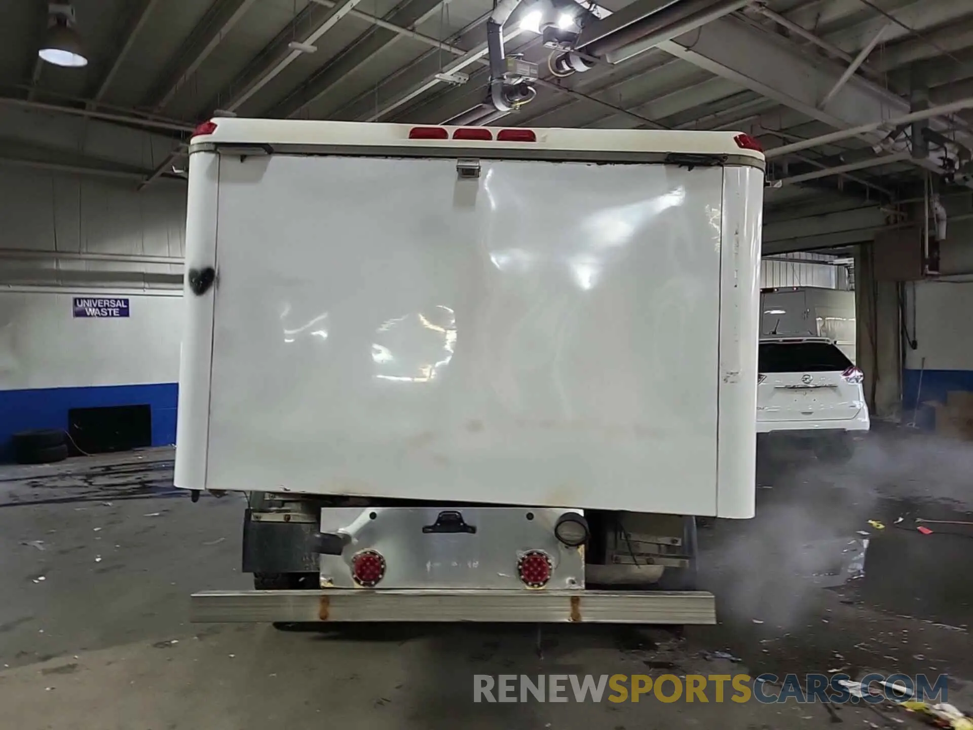 12 Photograph of a damaged car 1FDUF5GY1KEE44207 FORD F-550 CHASSIS 2019