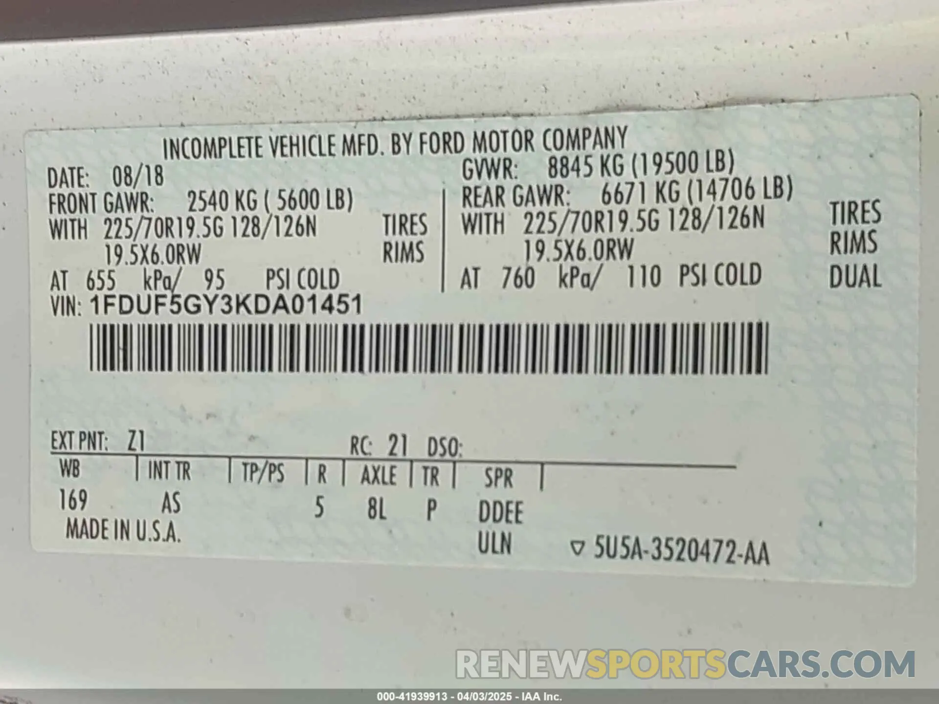8 Photograph of a damaged car 1FDUF5GY3KDA01451 FORD F-550 CHASSIS 2019