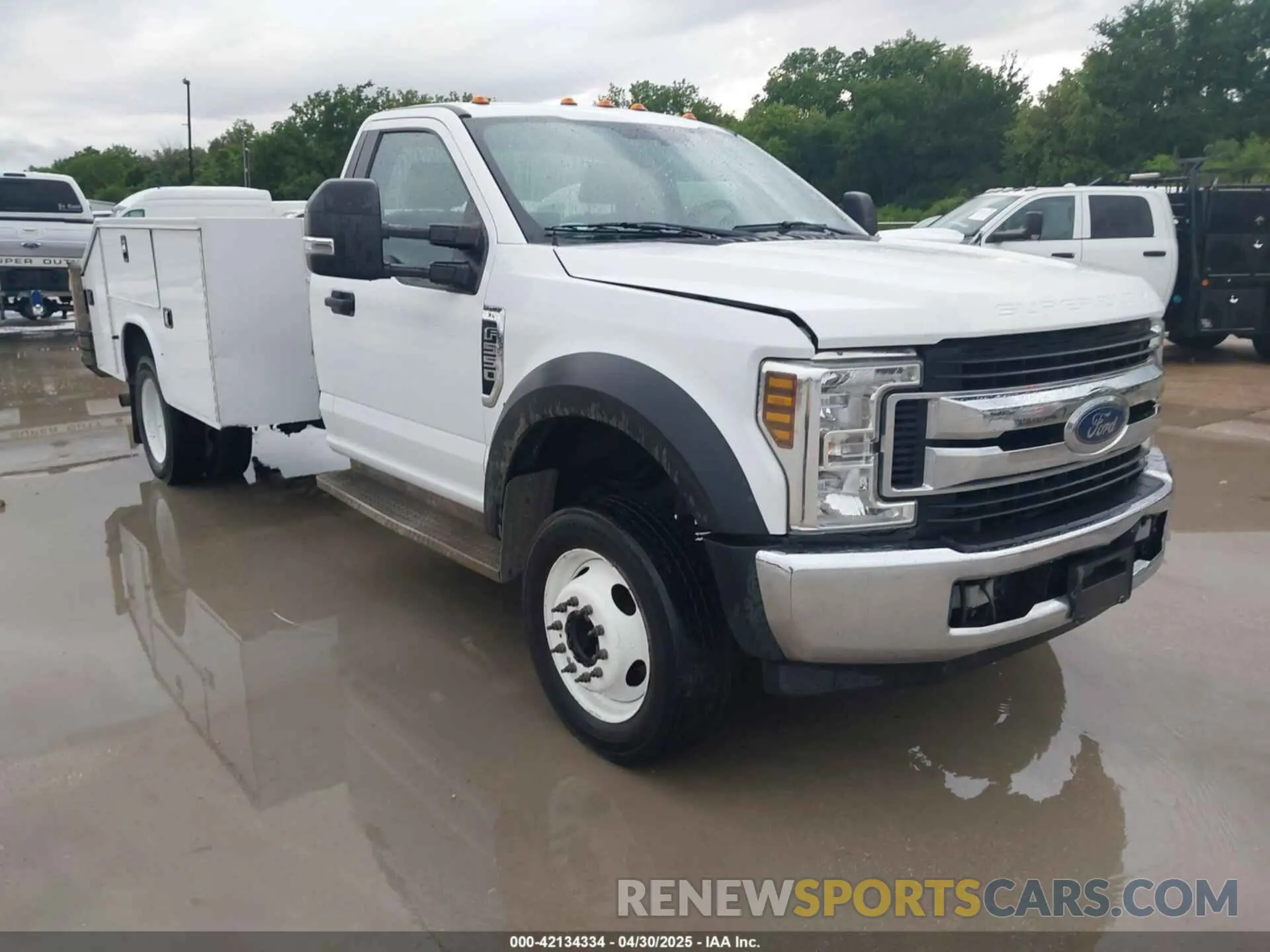 1 Photograph of a damaged car 1FDUF5GY4KEF91492 FORD F-550 CHASSIS 2019