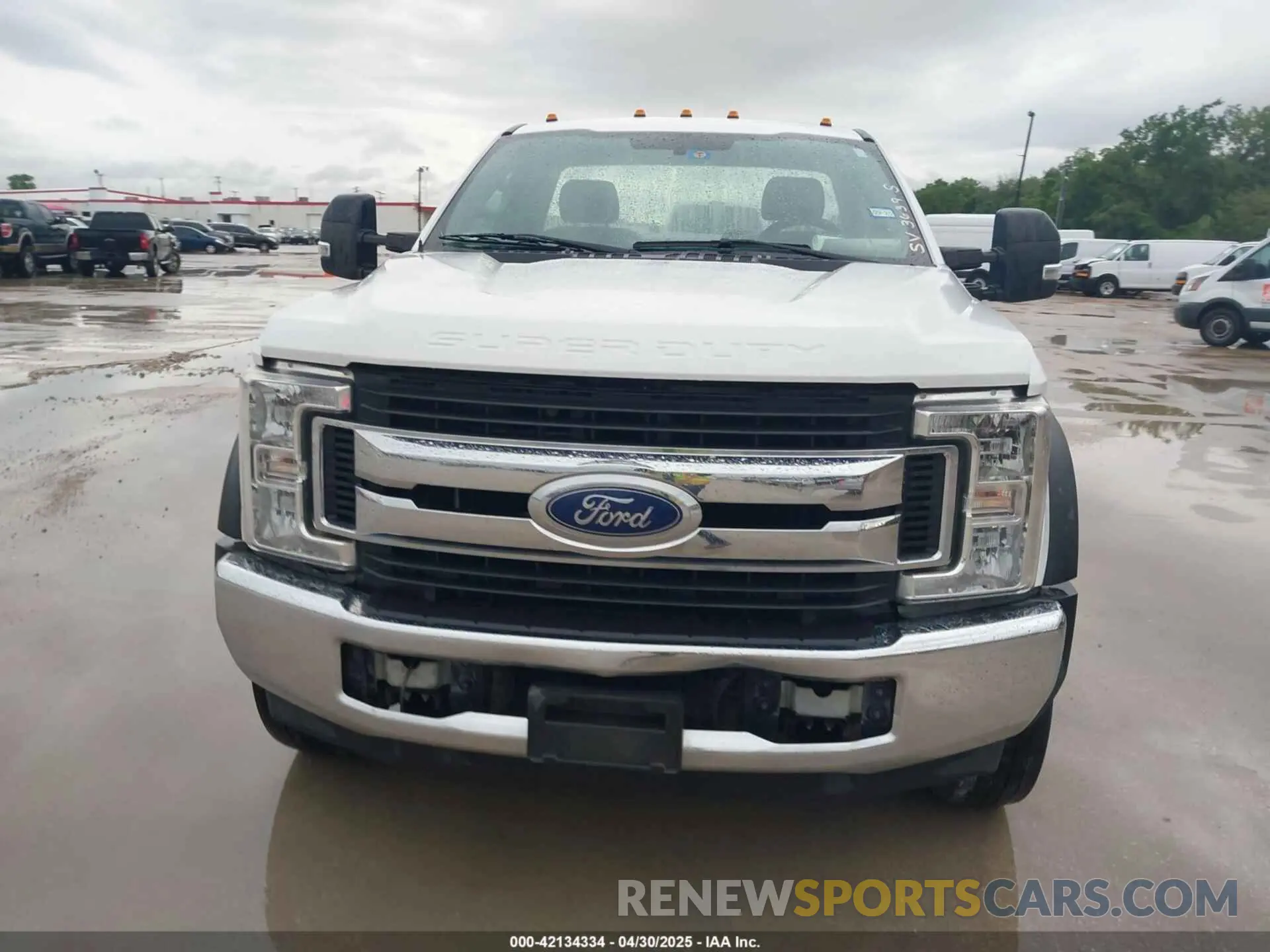 15 Photograph of a damaged car 1FDUF5GY4KEF91492 FORD F-550 CHASSIS 2019