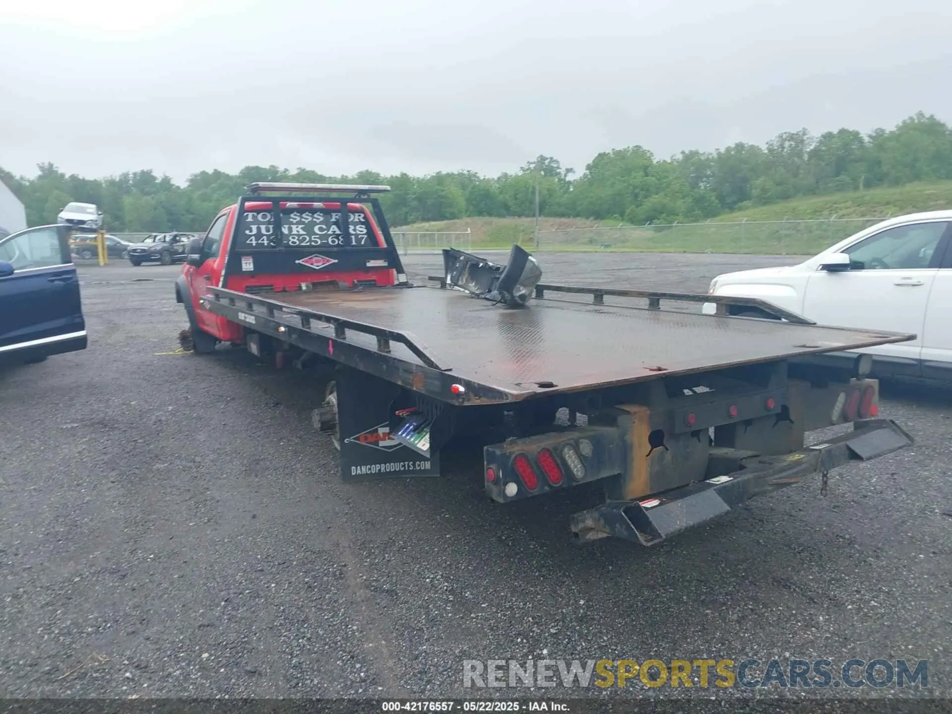 3 Photograph of a damaged car 1FDUF5HT3KDA05762 FORD F-550 CHASSIS 2019