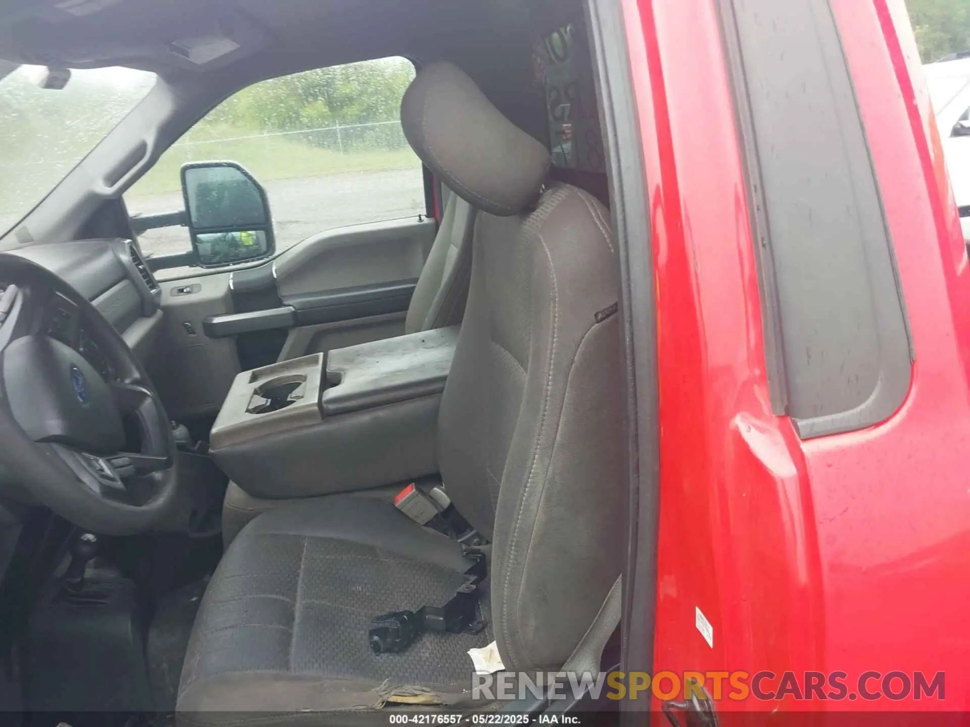 6 Photograph of a damaged car 1FDUF5HT3KDA05762 FORD F-550 CHASSIS 2019