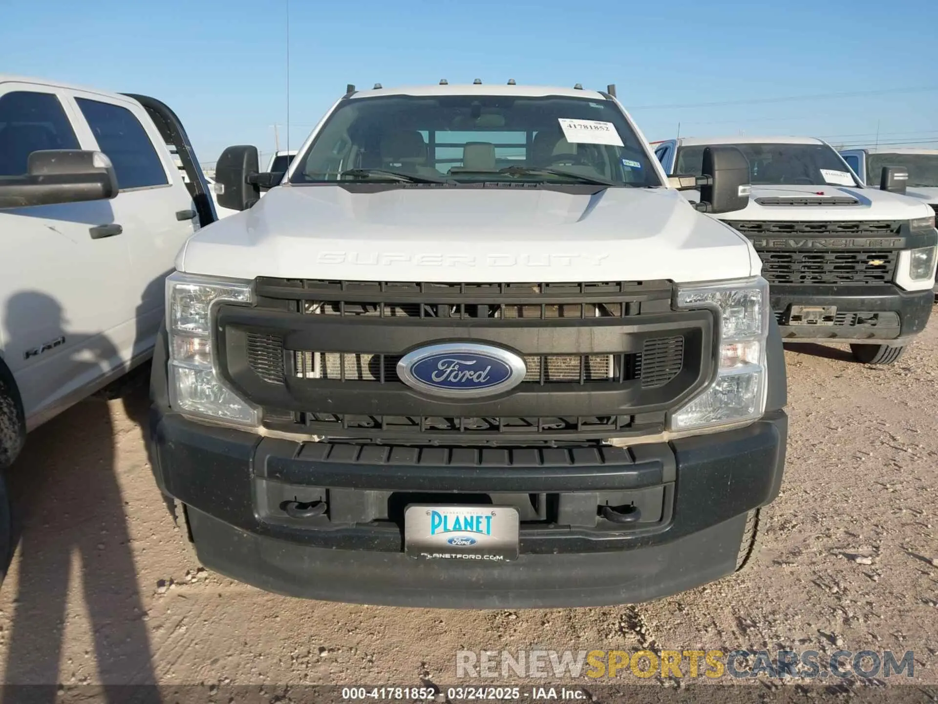 12 Photograph of a damaged car 1FD0X5HT4MED04735 FORD F-550 CHASSIS 2021