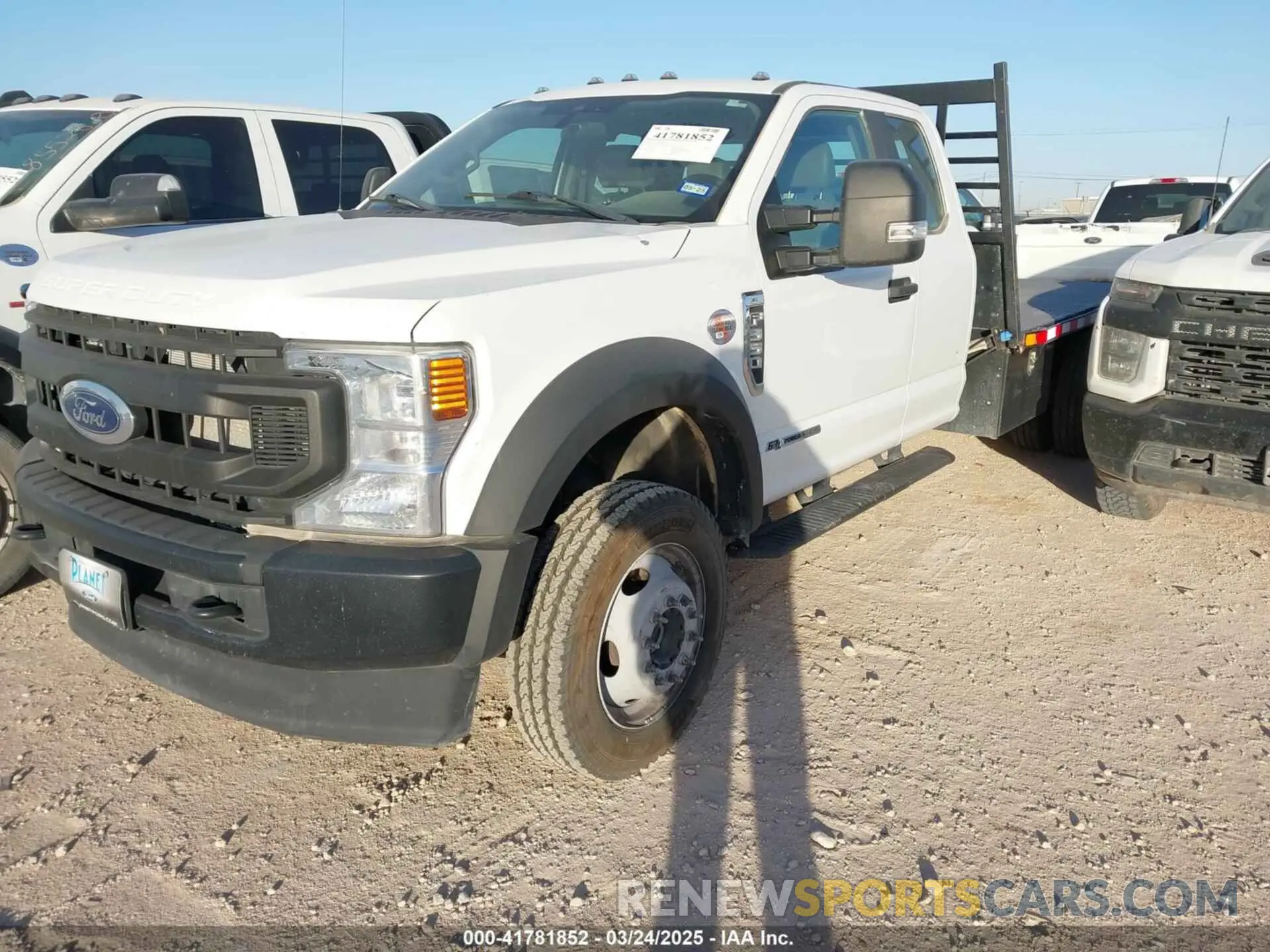 2 Photograph of a damaged car 1FD0X5HT4MED04735 FORD F-550 CHASSIS 2021
