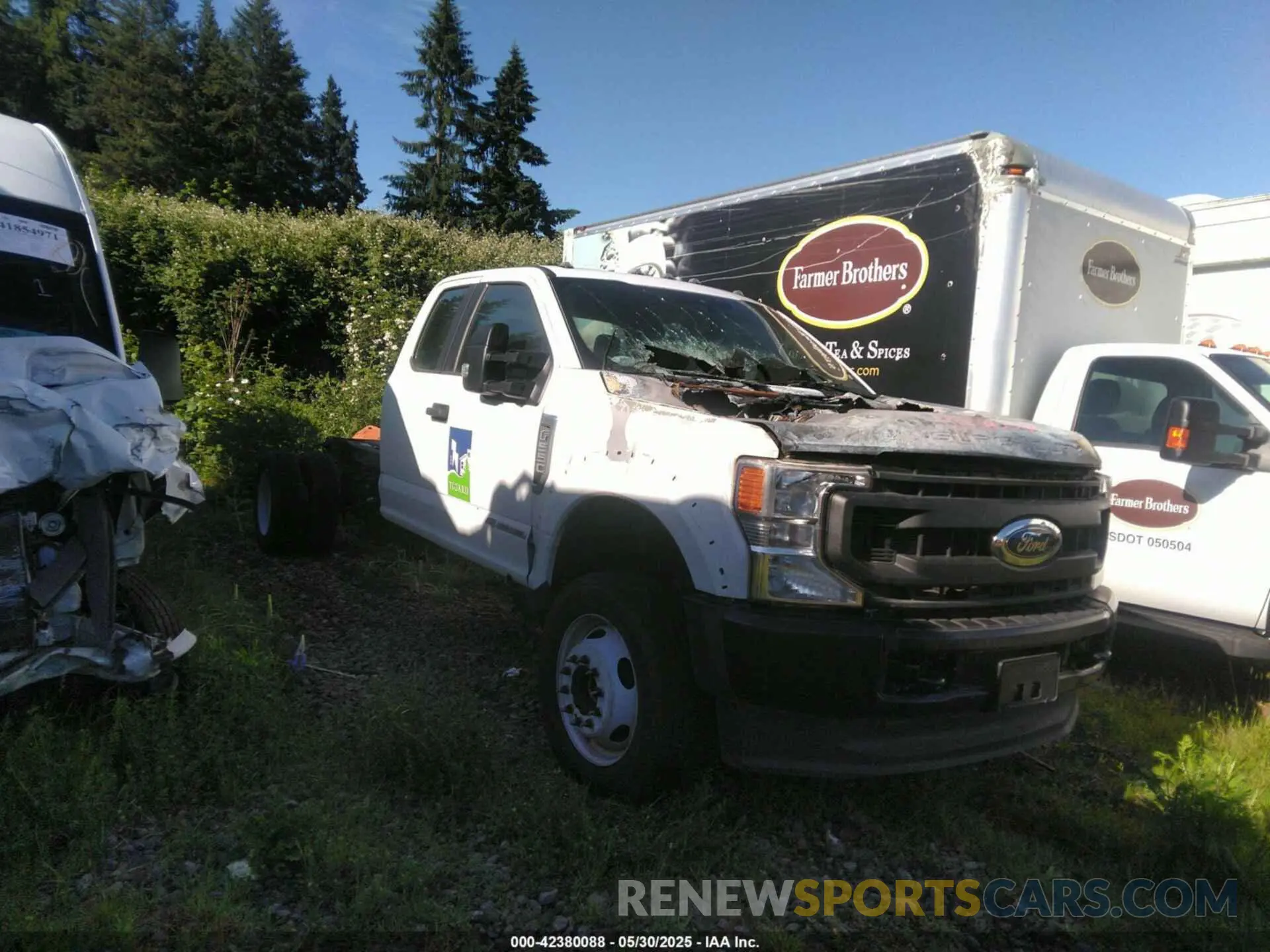 1 Photograph of a damaged car 1FD0X5HT8NEE92578 FORD F-550 CHASSIS 2022