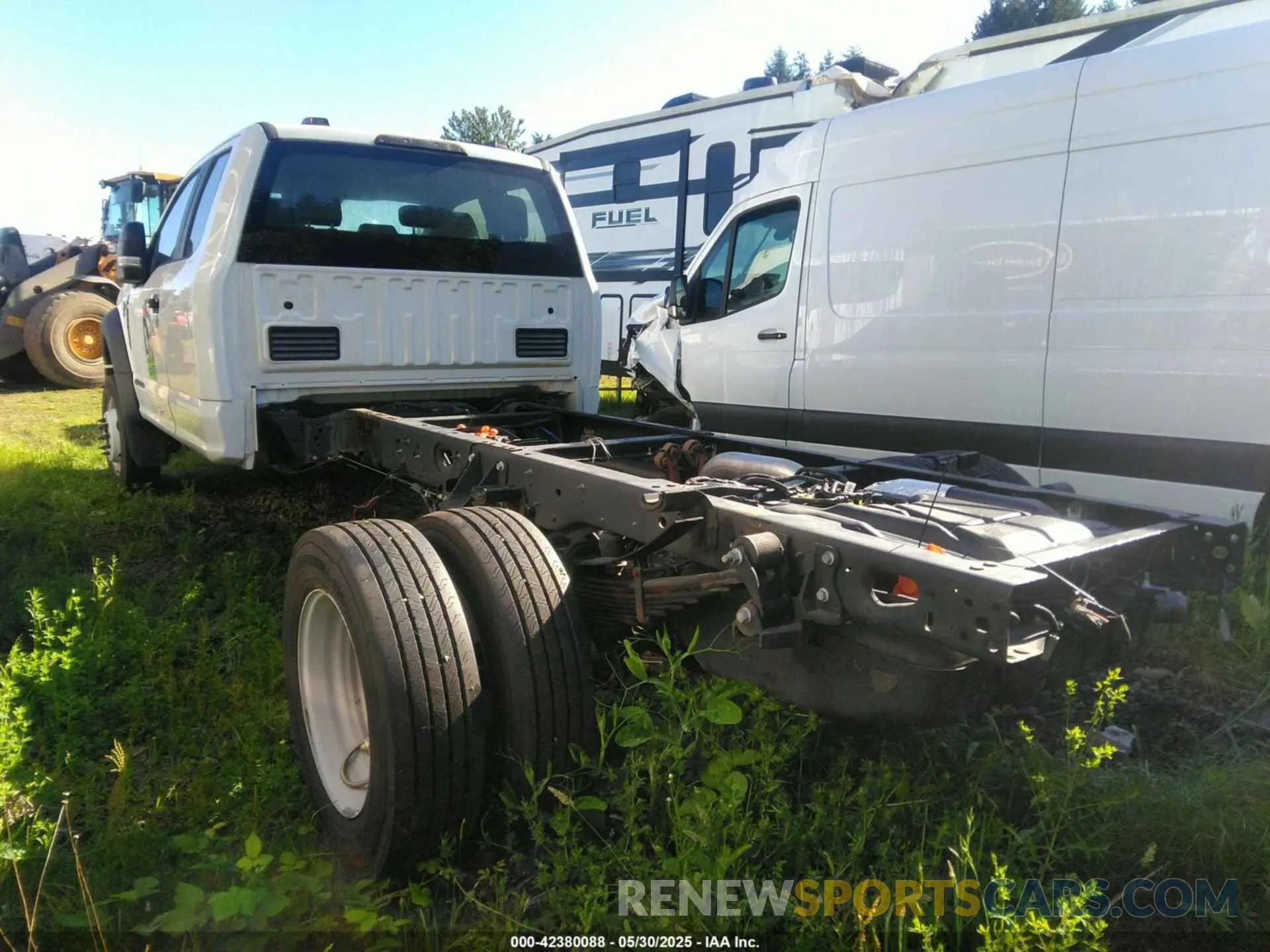 3 Photograph of a damaged car 1FD0X5HT8NEE92578 FORD F-550 CHASSIS 2022