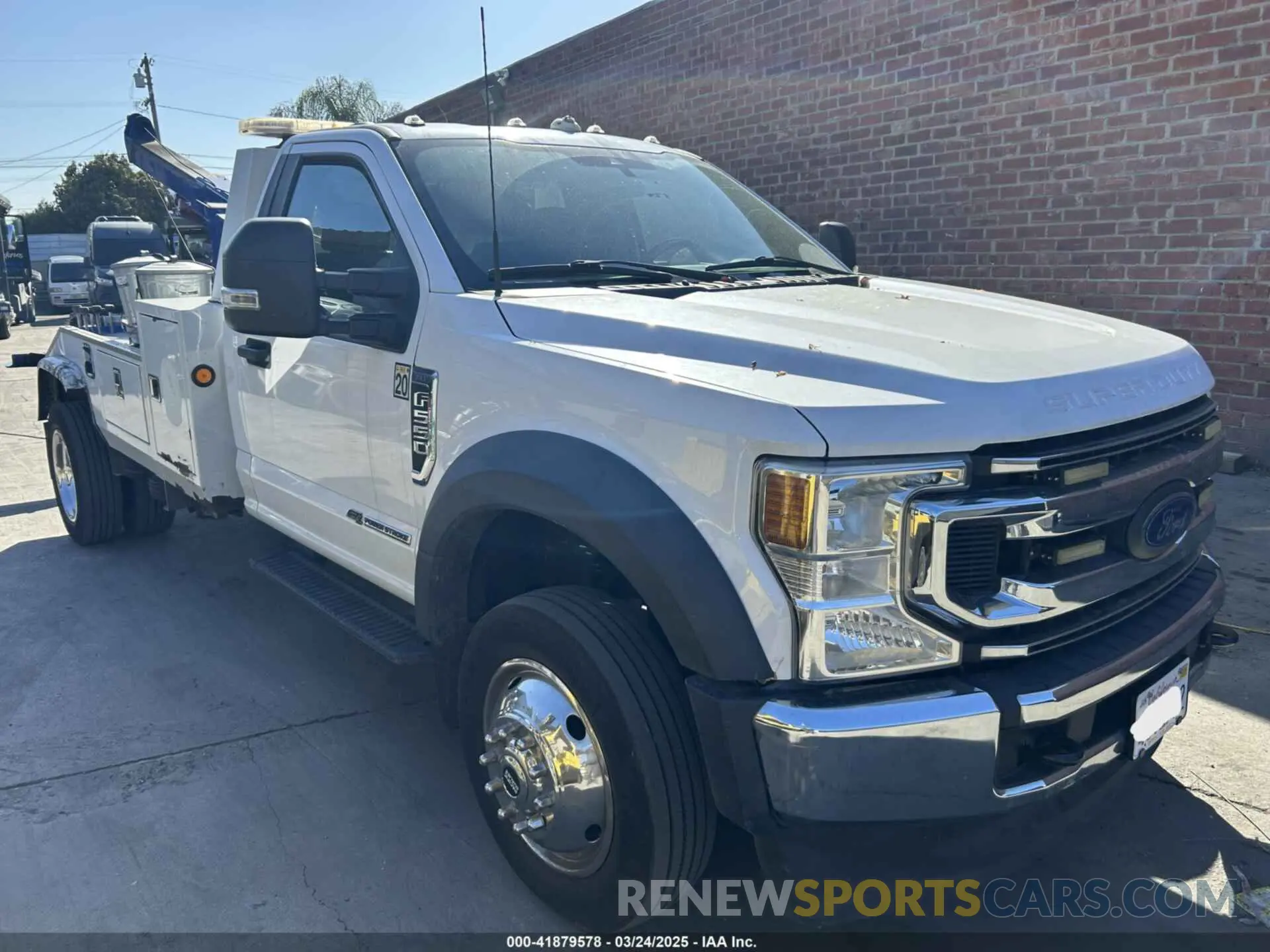 1 Photograph of a damaged car 1FDUF5GT4NDA04416 FORD F-550 CHASSIS 2022