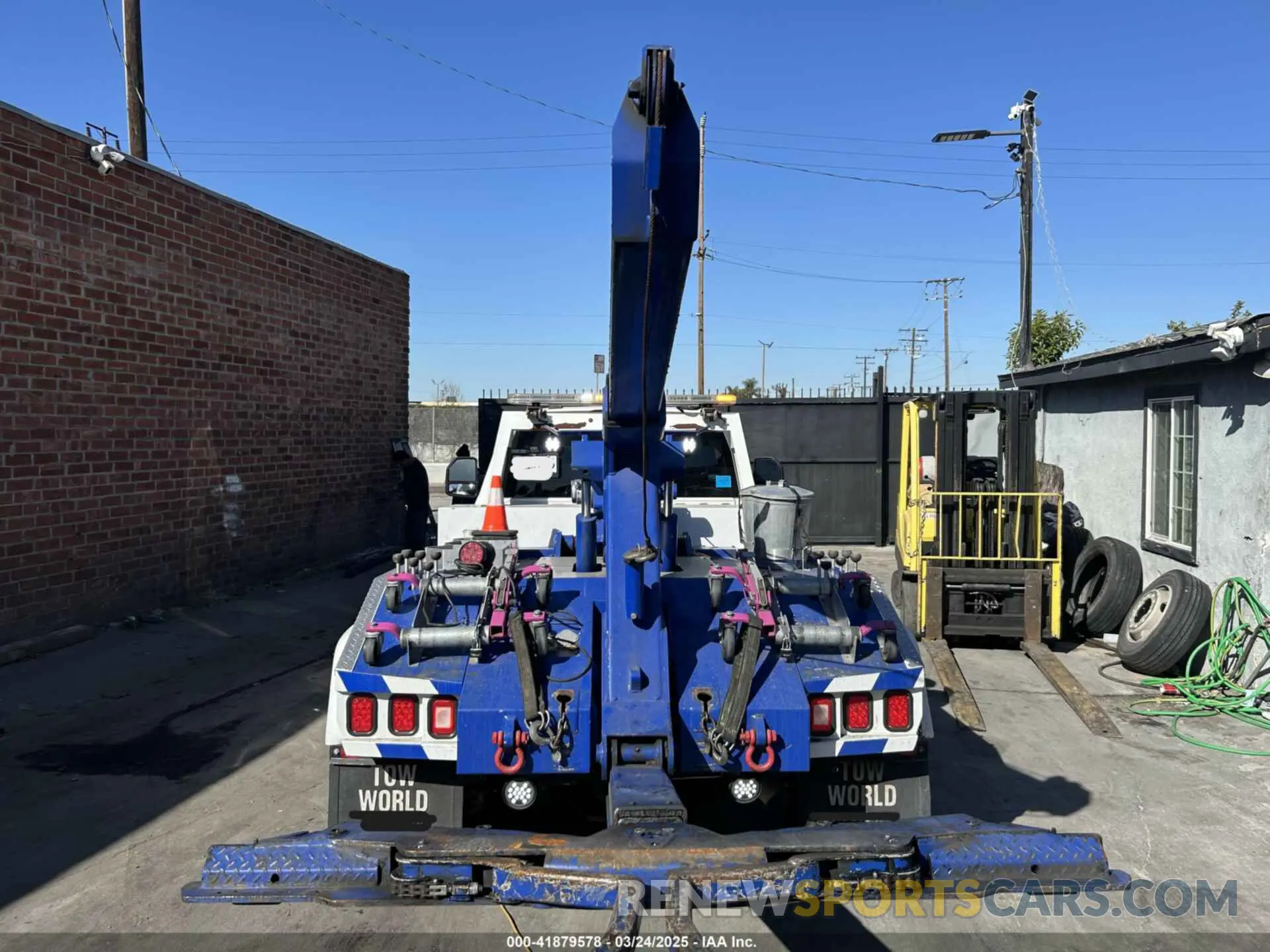 8 Photograph of a damaged car 1FDUF5GT4NDA04416 FORD F-550 CHASSIS 2022