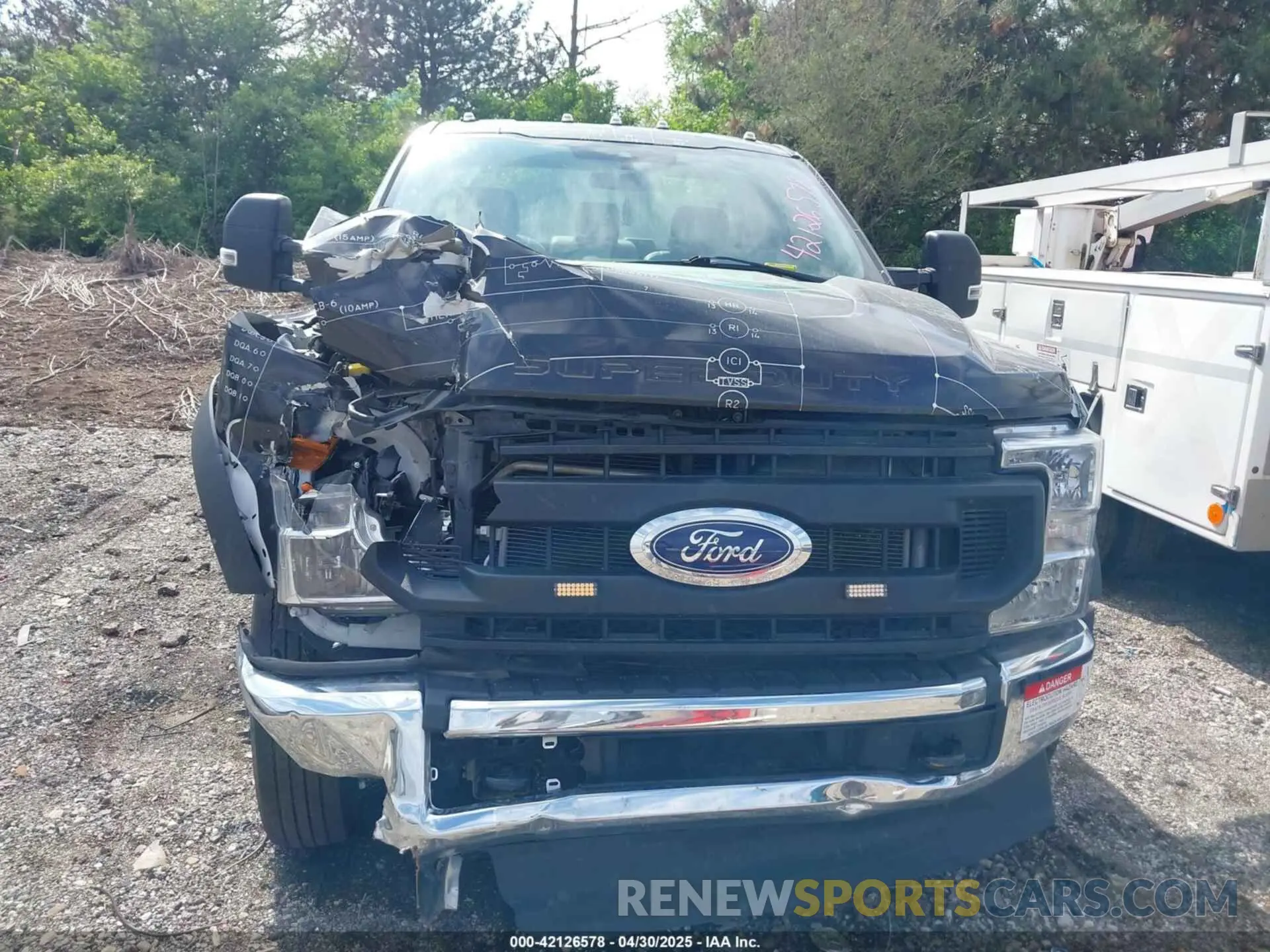 12 Photograph of a damaged car 1FDUF5HT2NEE52260 FORD F-550 CHASSIS 2022
