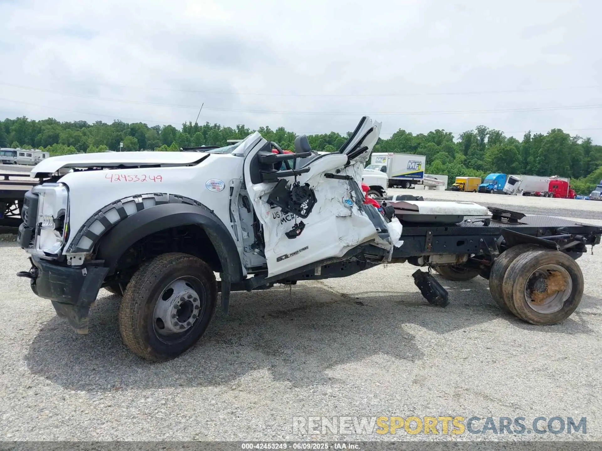 10 Photograph of a damaged car 1FDUF5GTXPDA08375 FORD F-550 CHASSIS 2023