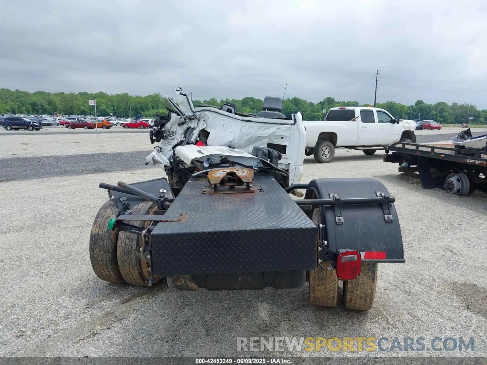14 Photograph of a damaged car 1FDUF5GTXPDA08375 FORD F-550 CHASSIS 2023
