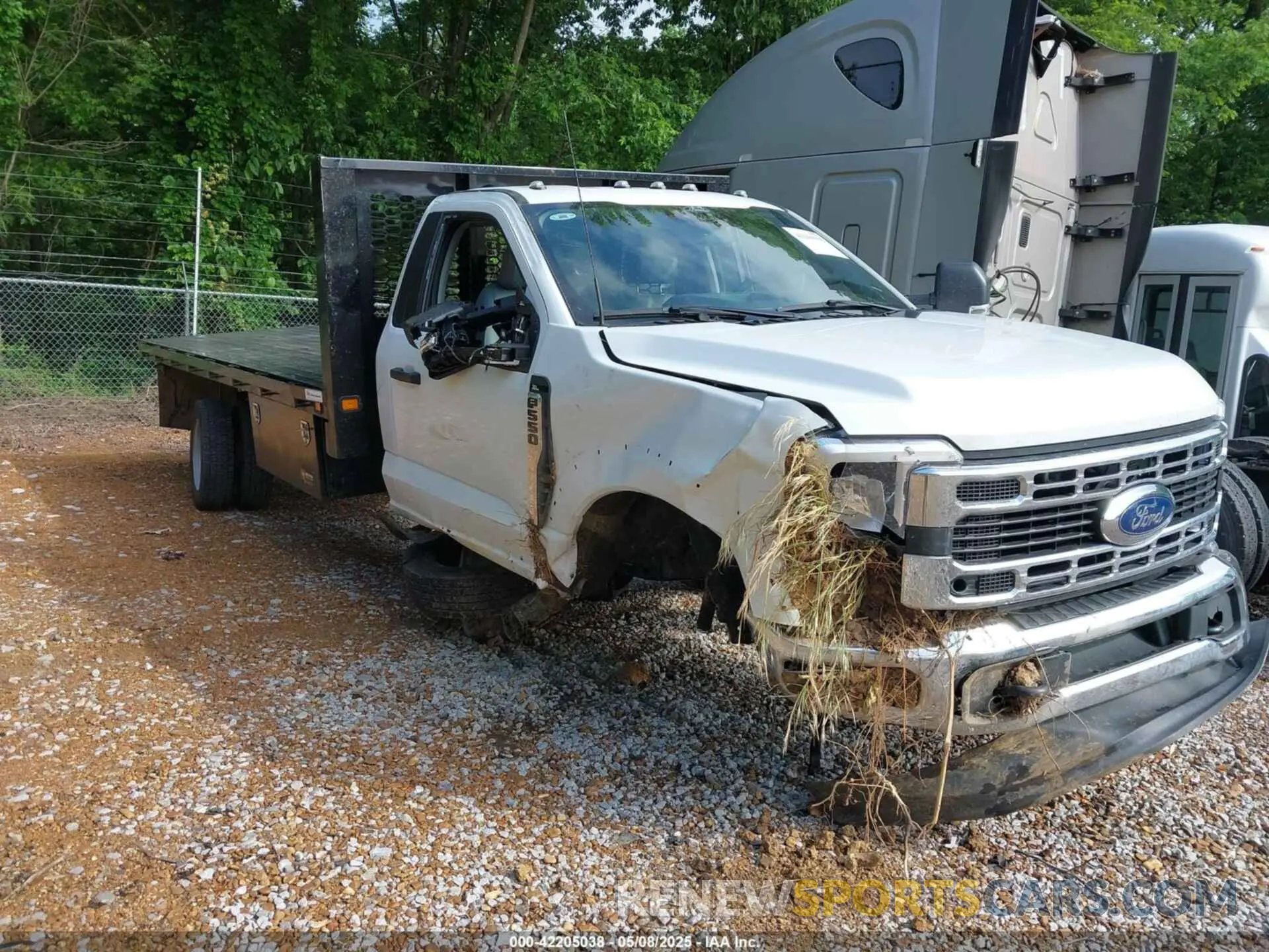 11 Photograph of a damaged car 1FDUF5GN8REE22091 FORD F-550 CHASSIS 2024
