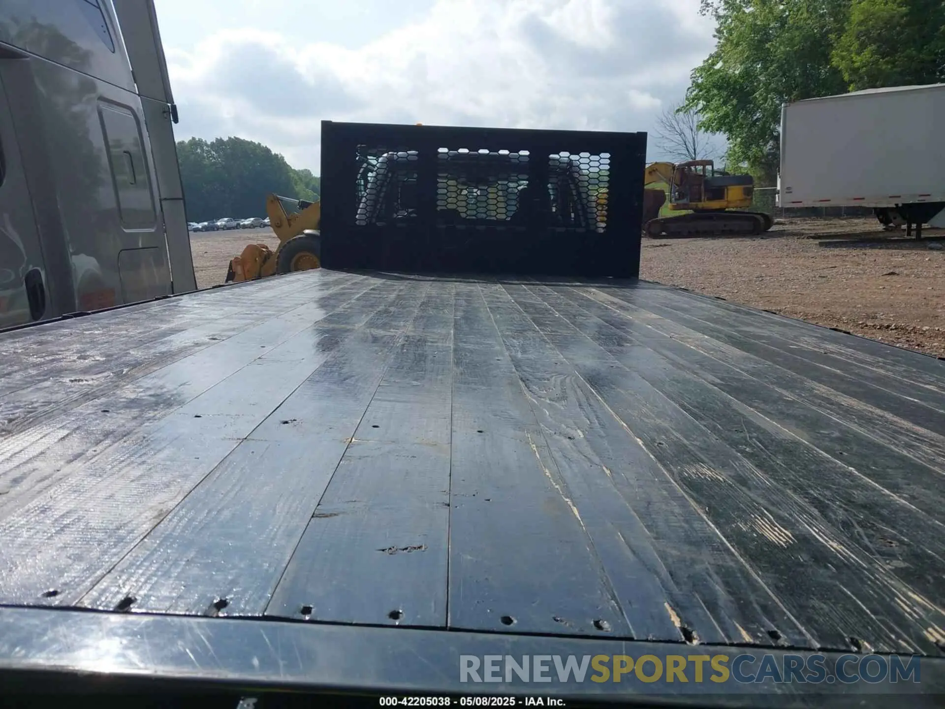 6 Photograph of a damaged car 1FDUF5GN8REE22091 FORD F-550 CHASSIS 2024