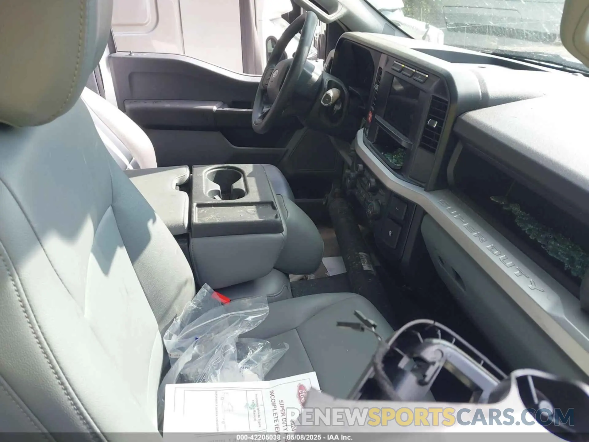 7 Photograph of a damaged car 1FDUF5GN8REE22091 FORD F-550 CHASSIS 2024