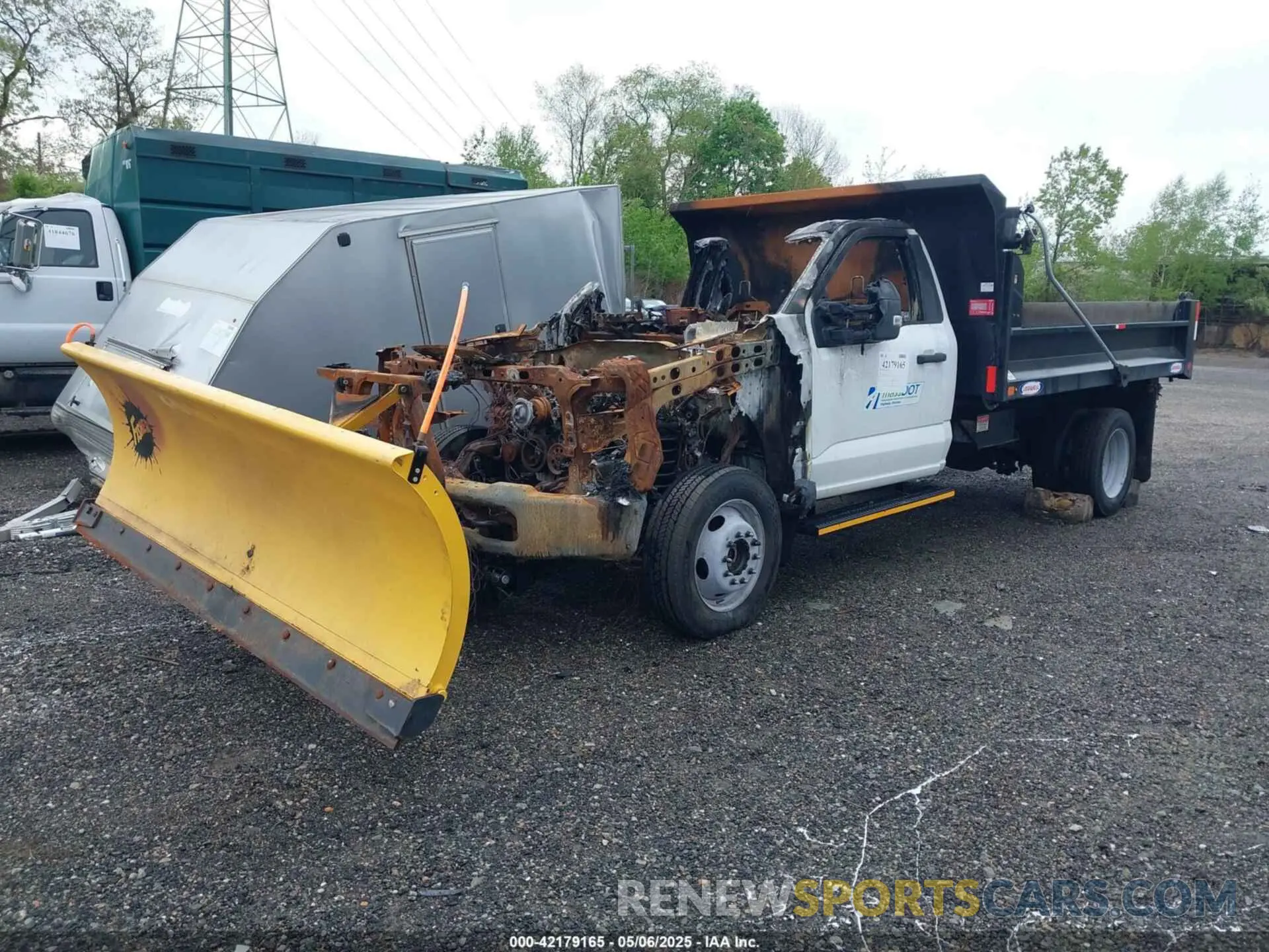 2 Photograph of a damaged car 1FDUF5HN1RDA13855 FORD F-550 CHASSIS 2024
