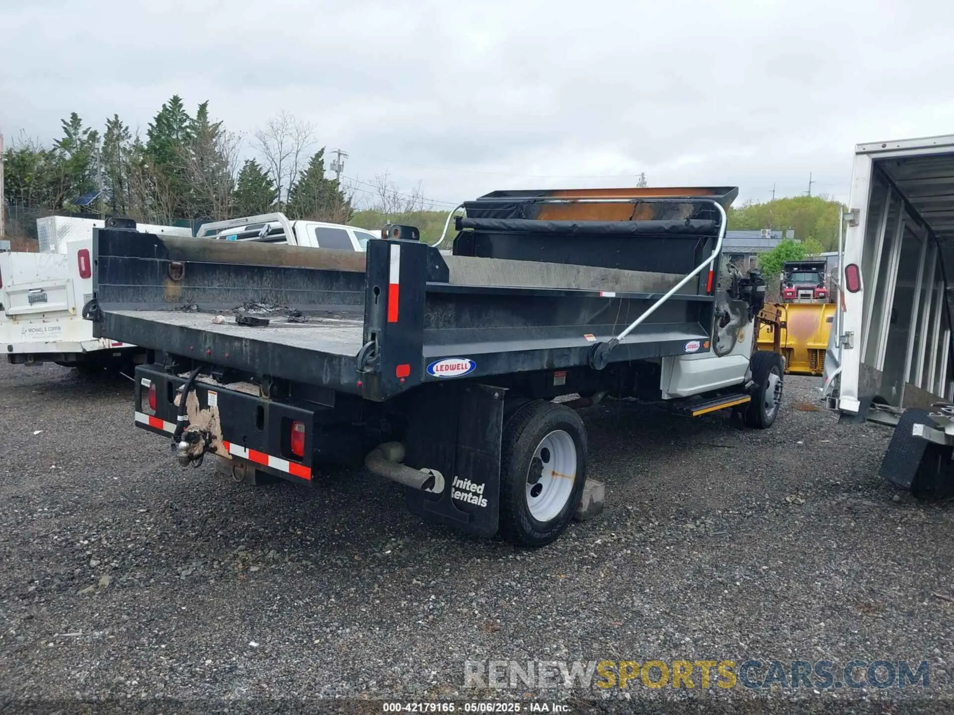 4 Photograph of a damaged car 1FDUF5HN1RDA13855 FORD F-550 CHASSIS 2024