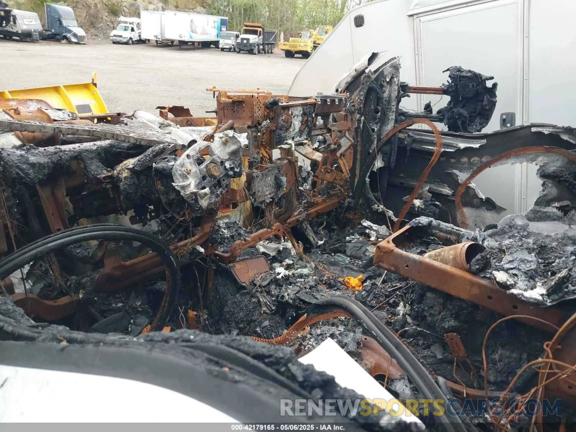 5 Photograph of a damaged car 1FDUF5HN1RDA13855 FORD F-550 CHASSIS 2024