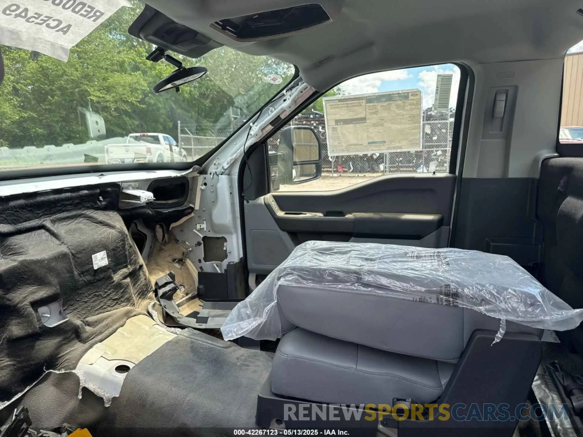 5 Photograph of a damaged car 1FDUF5HT6RED08023 FORD F-550 CHASSIS 2024