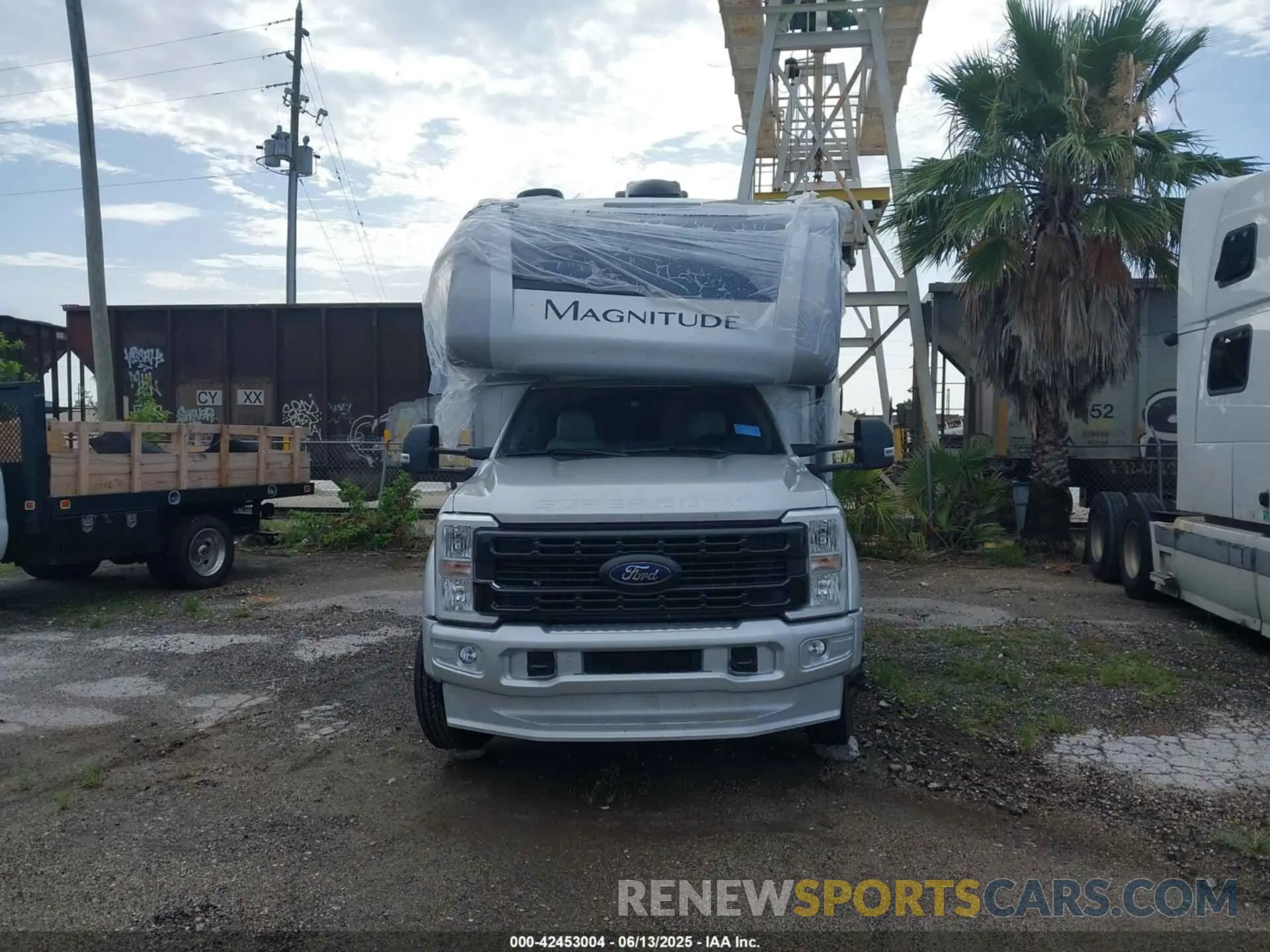 15 Photograph of a damaged car 1FDUF5HTXRDA00083 FORD F-550 CHASSIS 2024