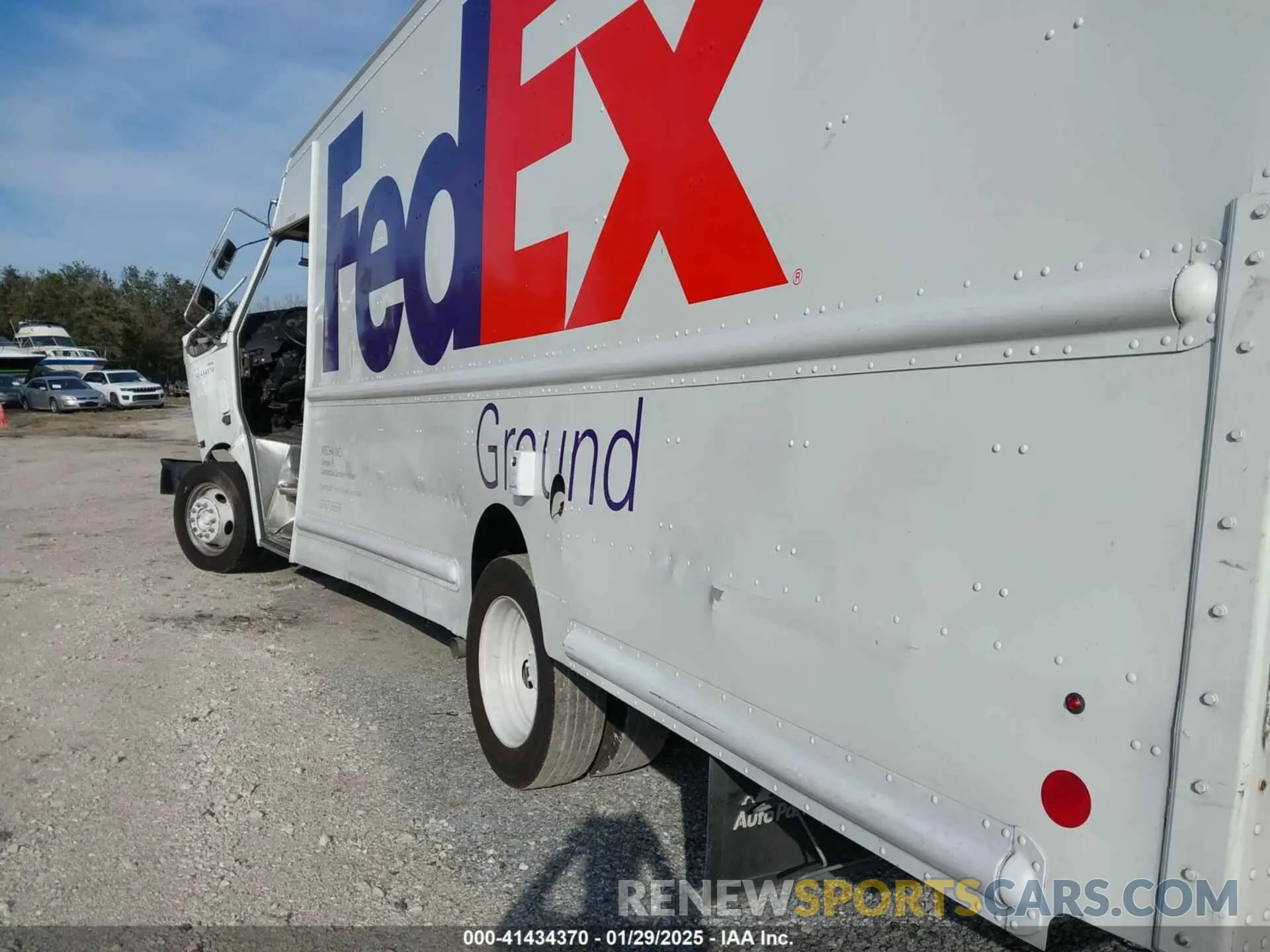 19 Photograph of a damaged car 1F65F5KYXK0A21643 FORD F-59 COMMERCIAL STRIPPED 2019