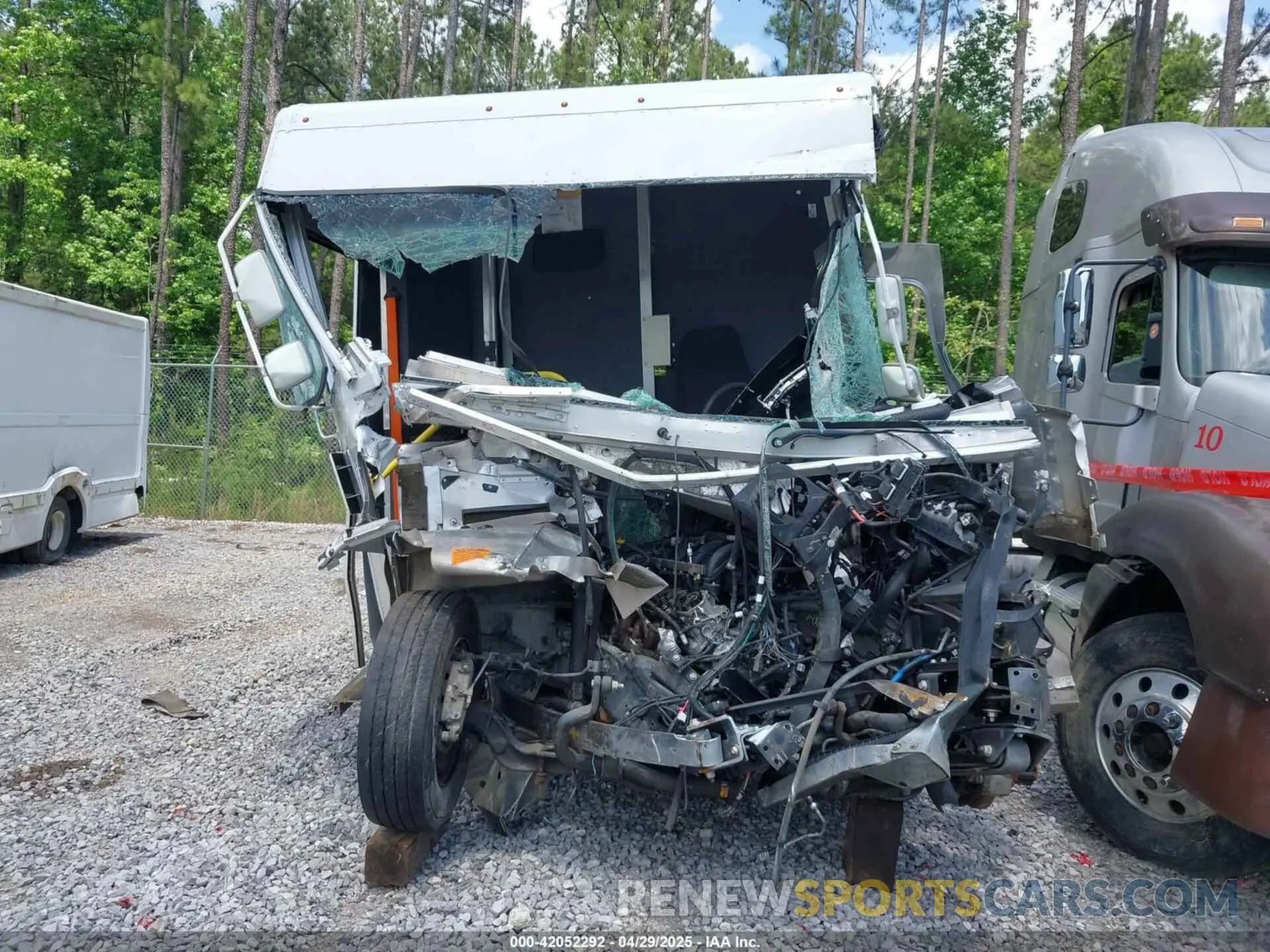 16 Photograph of a damaged car 1F66F5KN5N0A13903 FORD F-59 COMMERCIAL STRIPPED 2022