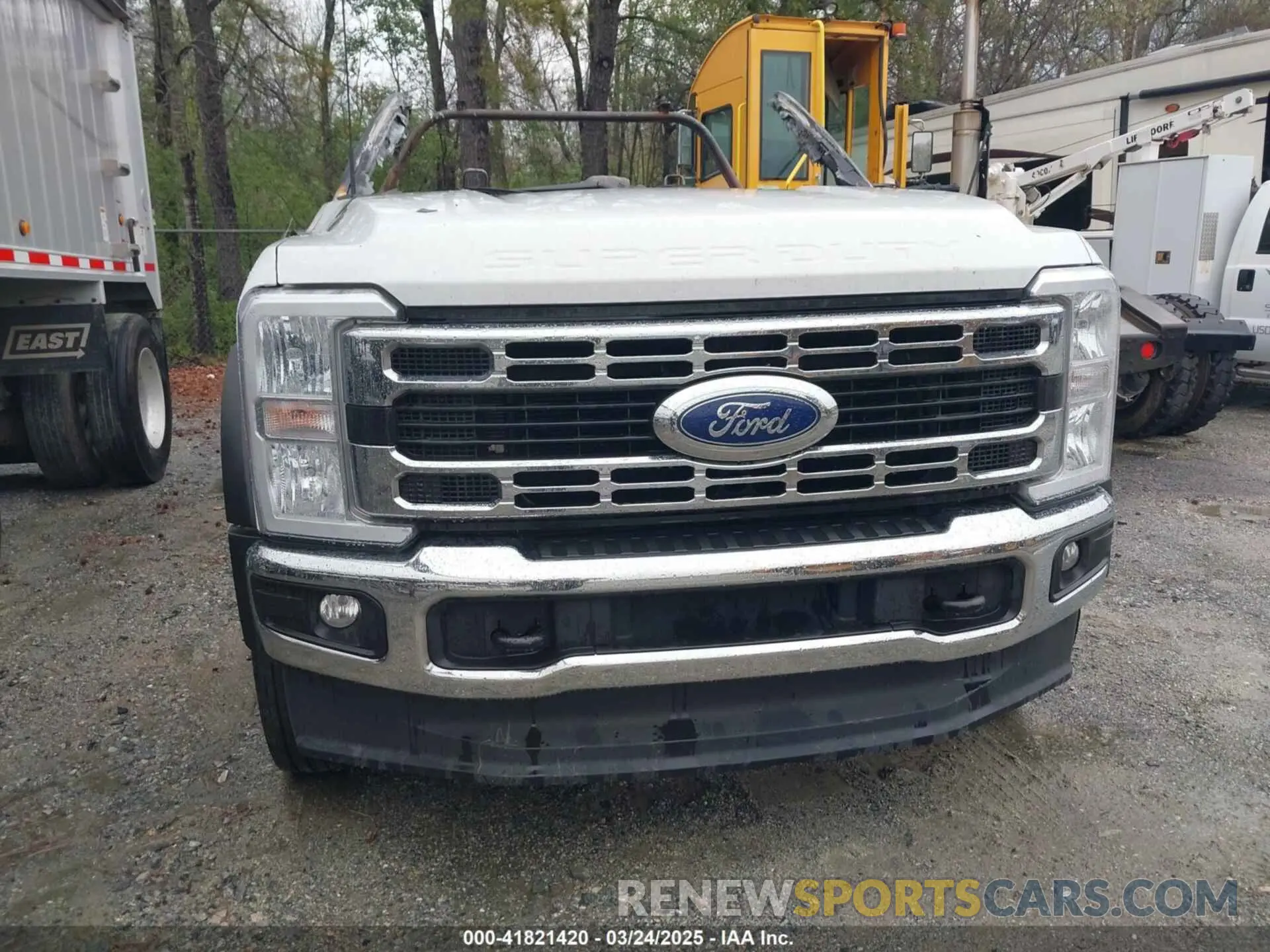 10 Photograph of a damaged car 1FDFF6KTXPDA02856 FORD F-600 CHASSIS 2023