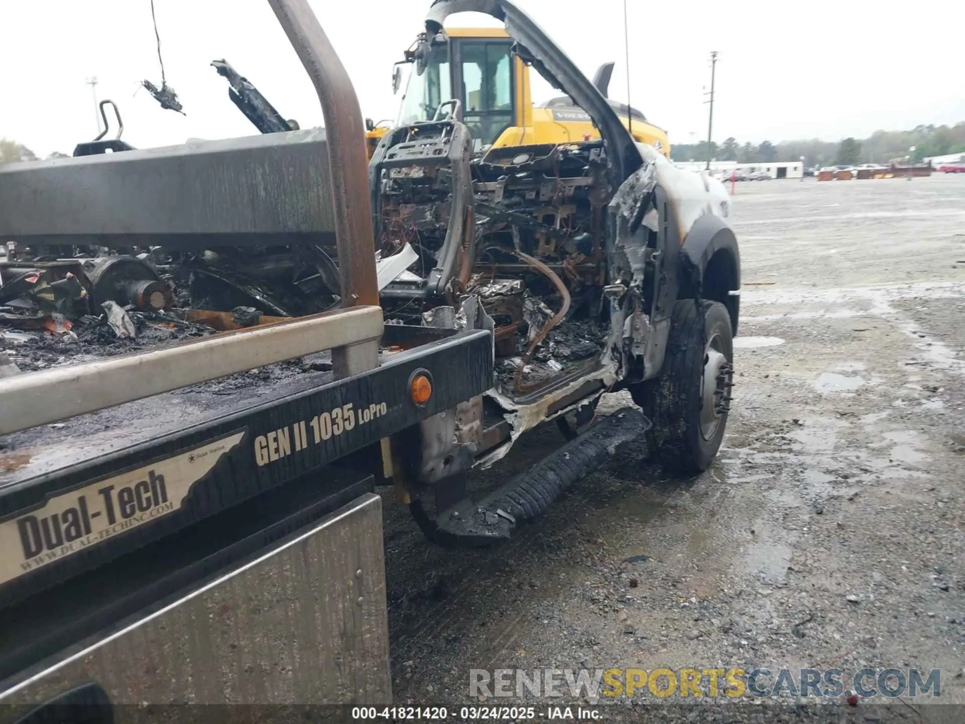 16 Photograph of a damaged car 1FDFF6KTXPDA02856 FORD F-600 CHASSIS 2023