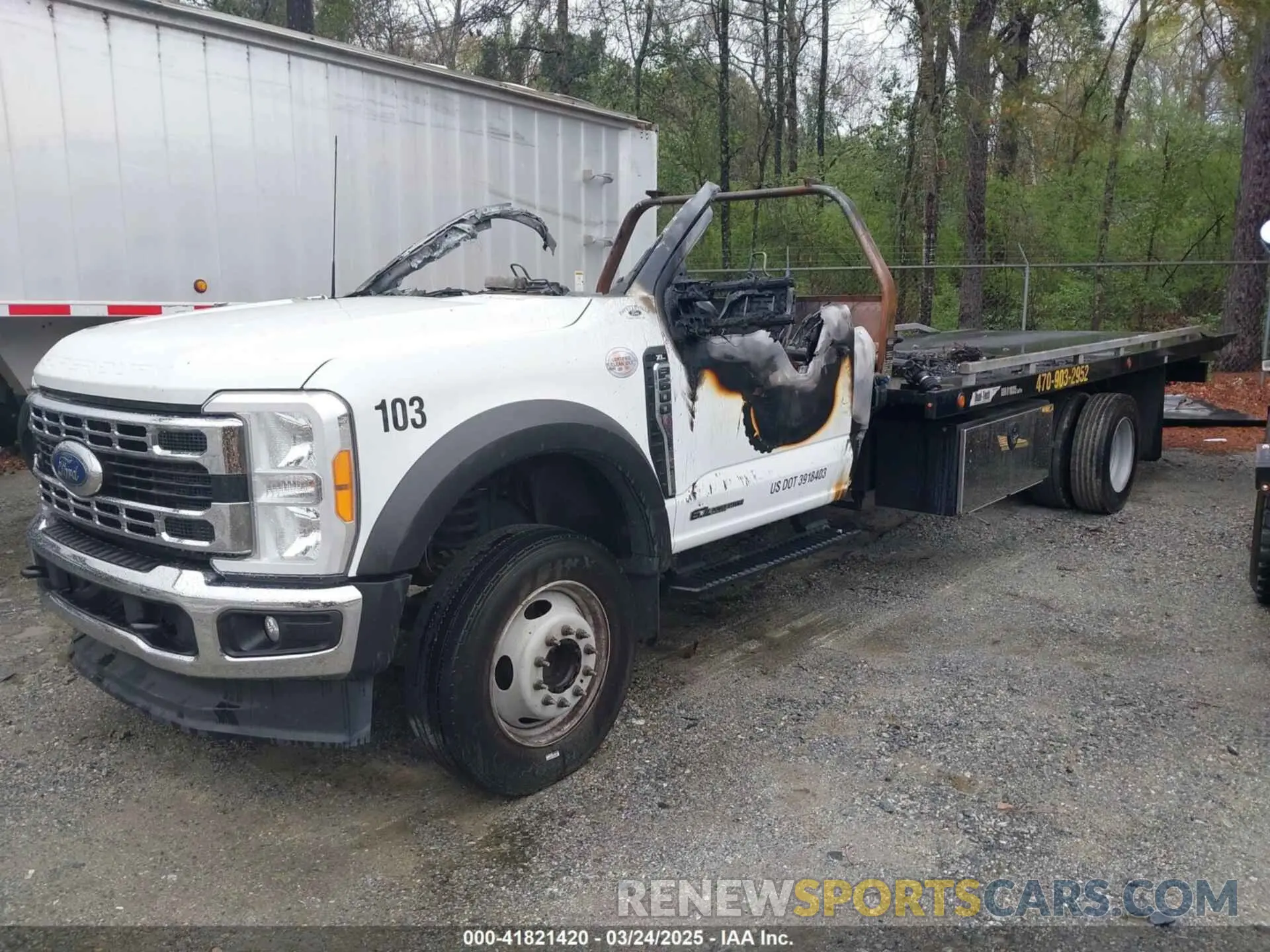 2 Photograph of a damaged car 1FDFF6KTXPDA02856 FORD F-600 CHASSIS 2023