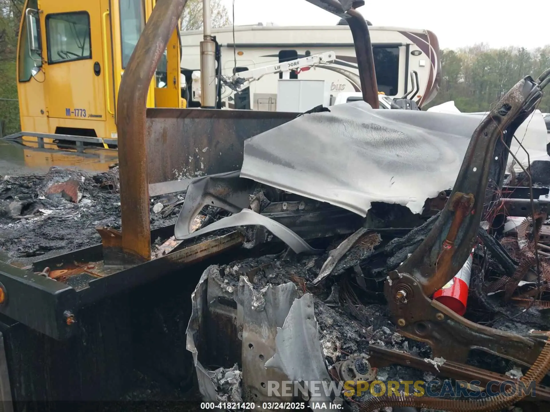 7 Photograph of a damaged car 1FDFF6KTXPDA02856 FORD F-600 CHASSIS 2023