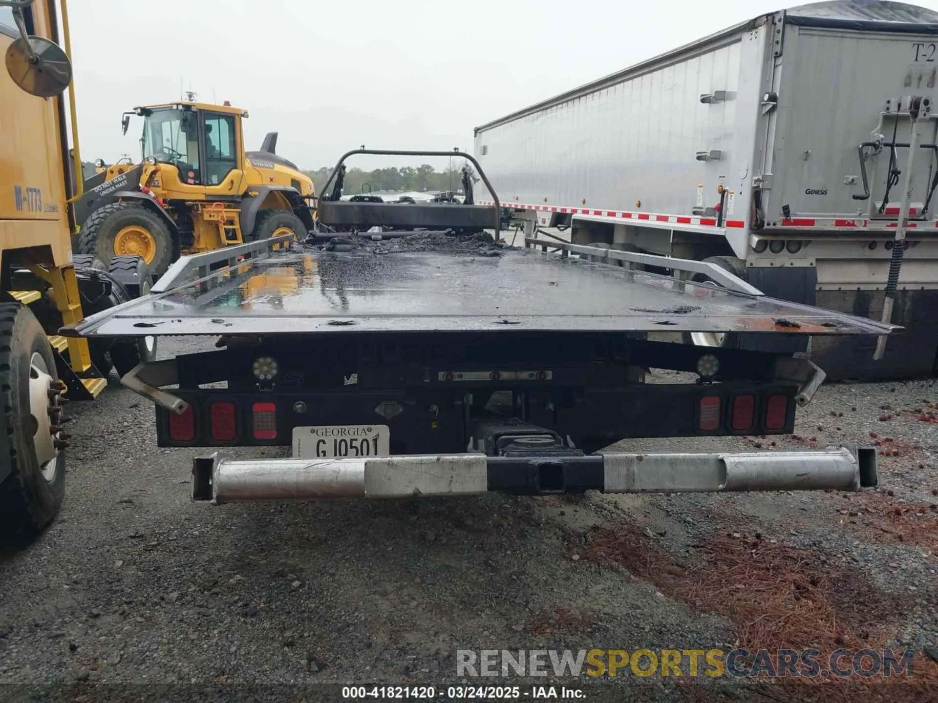 8 Photograph of a damaged car 1FDFF6KTXPDA02856 FORD F-600 CHASSIS 2023