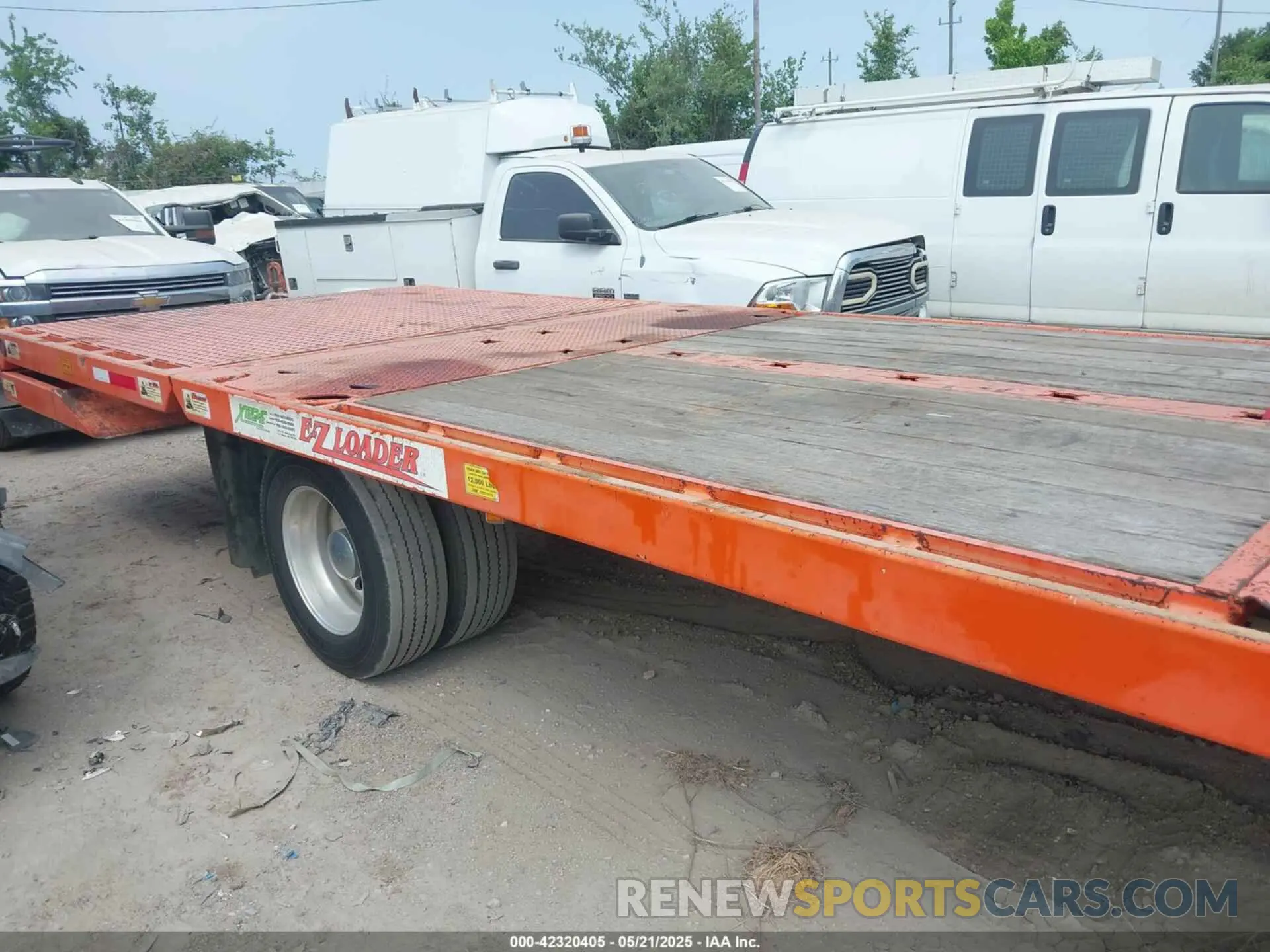 11 Photograph of a damaged car 1FDNF6AY9KDF15002 FORD F-650 GAS 2019