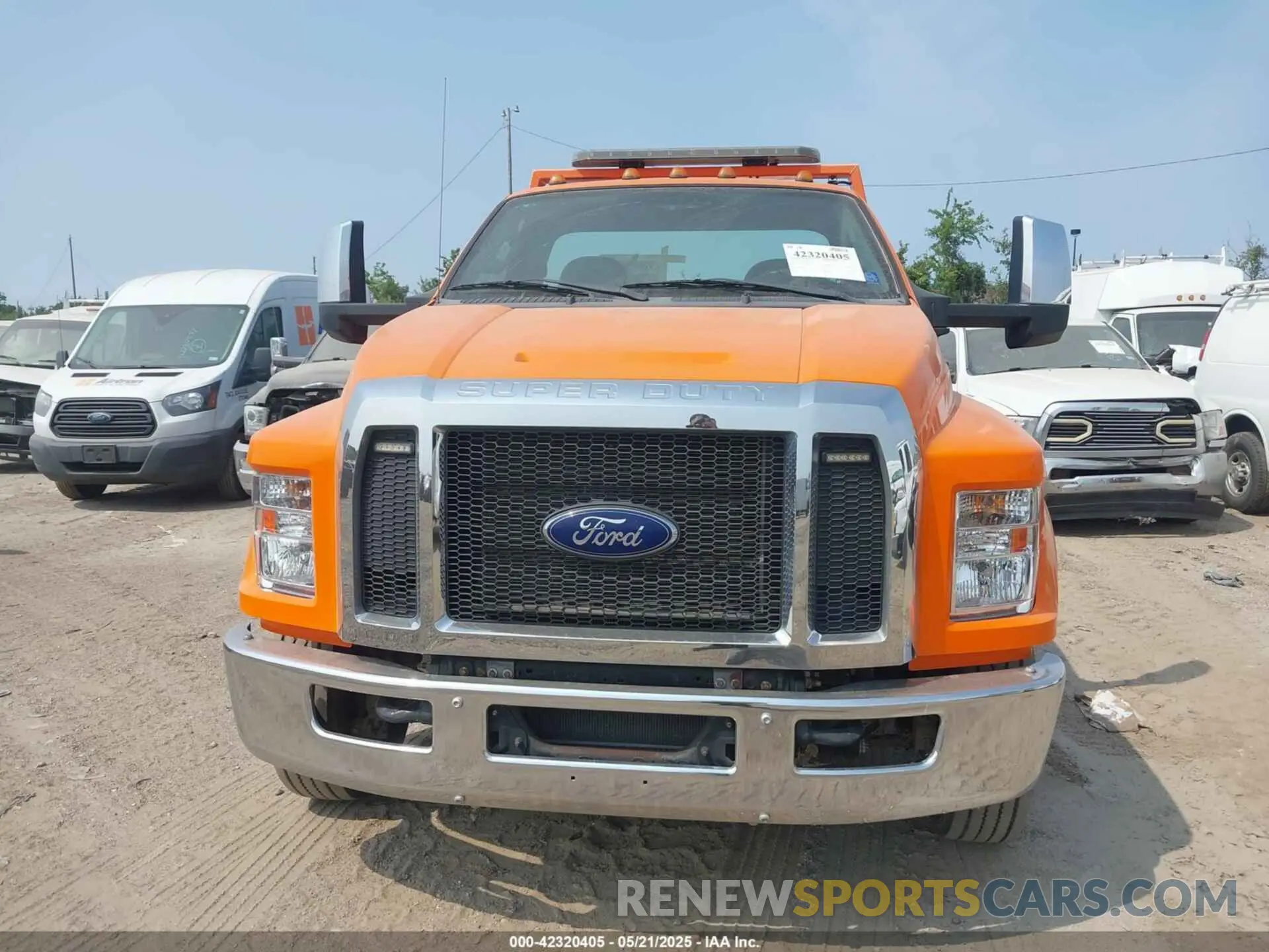 12 Photograph of a damaged car 1FDNF6AY9KDF15002 FORD F-650 GAS 2019