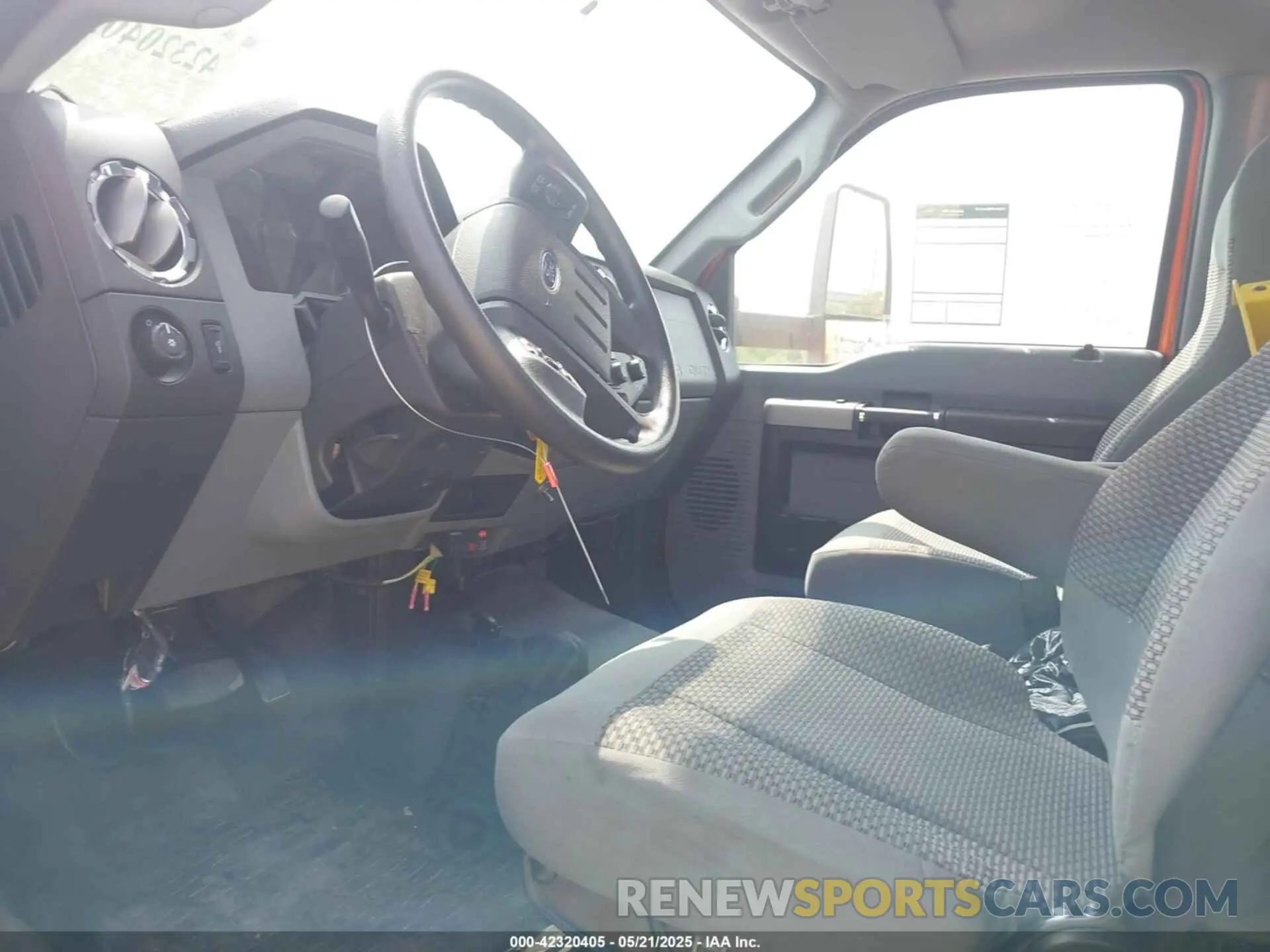 6 Photograph of a damaged car 1FDNF6AY9KDF15002 FORD F-650 GAS 2019