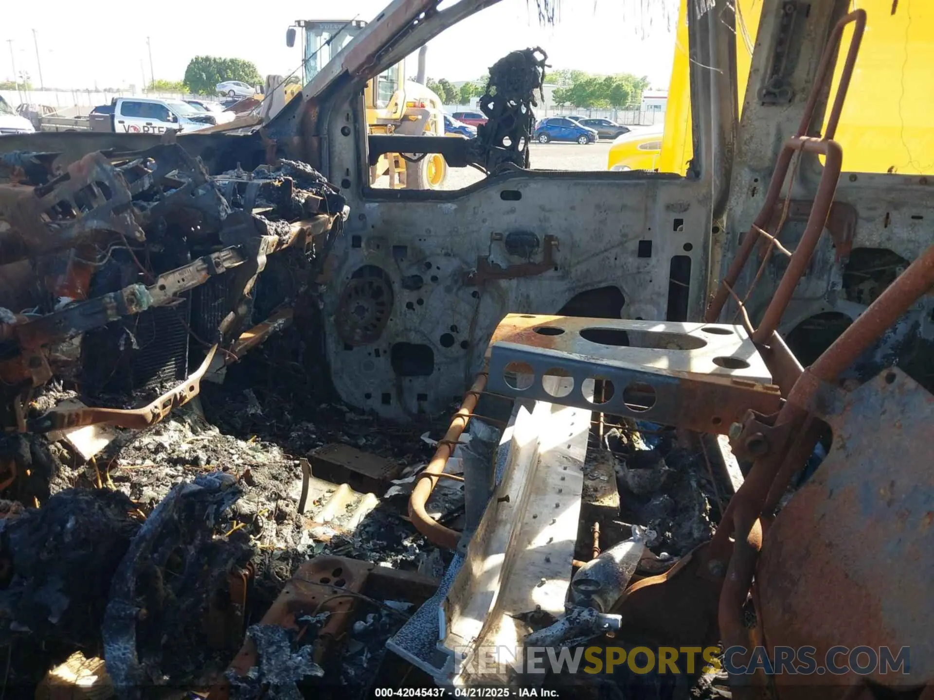 5 Photograph of a damaged car 1FDNX6AN8NDF07450 FORD F-650 GAS 2022