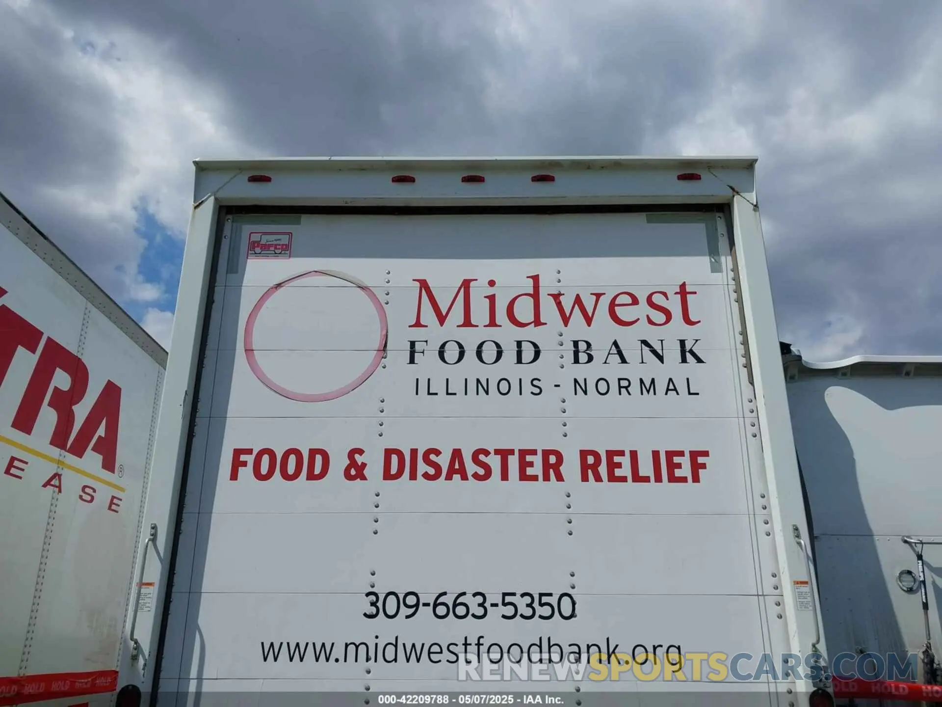 18 Photograph of a damaged car 1FDWF7DC2KDF10301 FORD F-750 DIESEL 2019