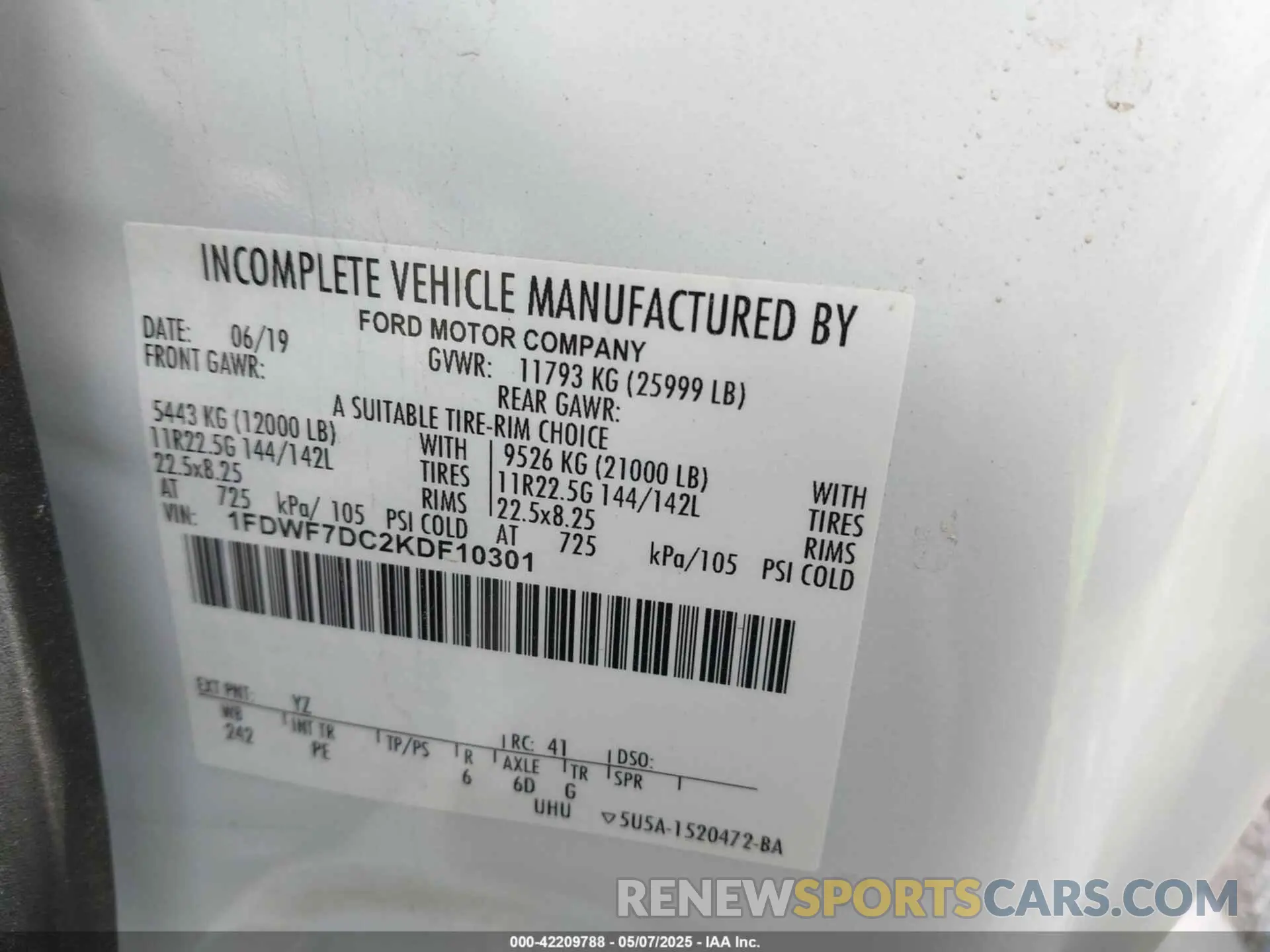 8 Photograph of a damaged car 1FDWF7DC2KDF10301 FORD F-750 DIESEL 2019