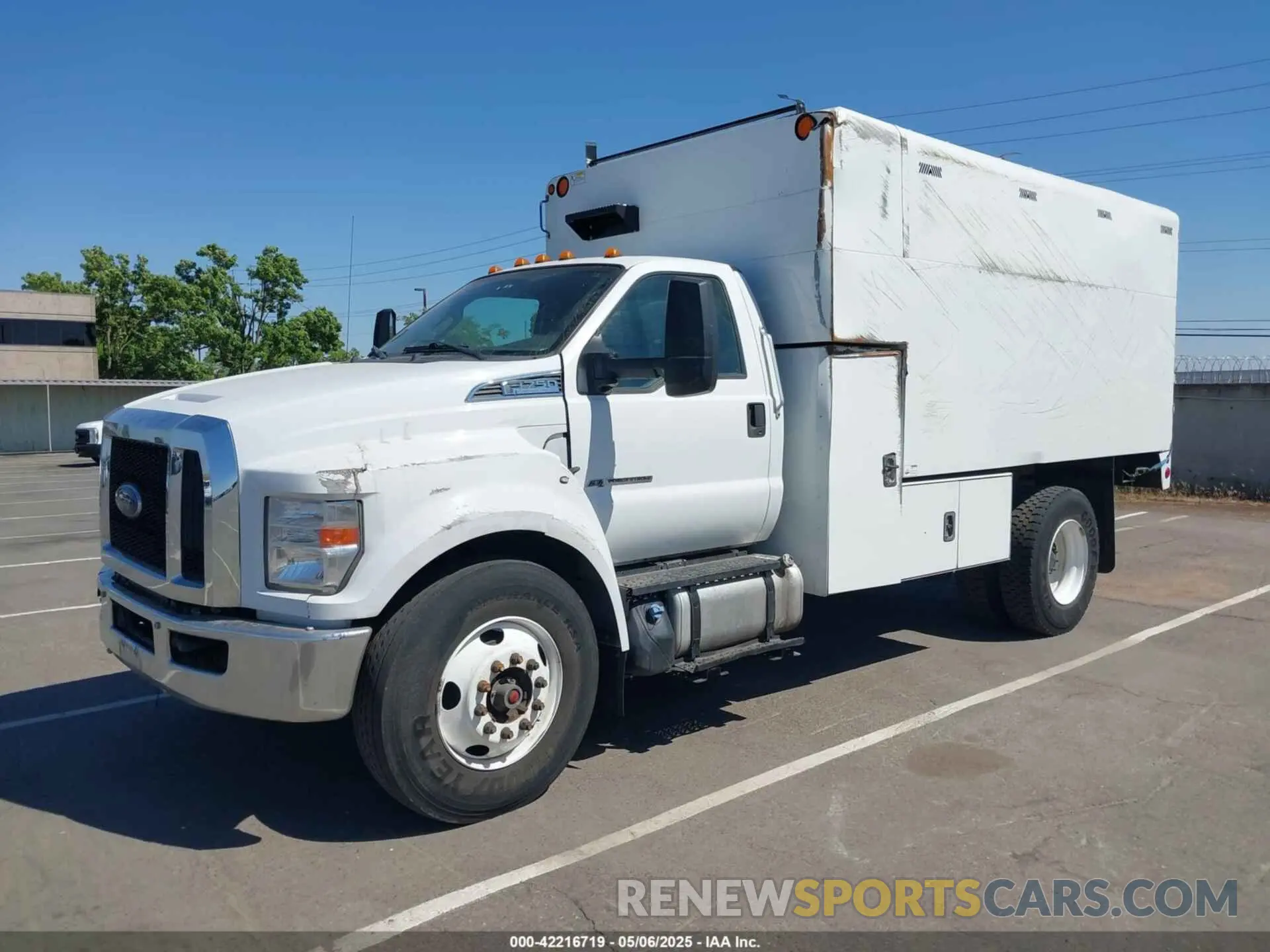 11 Photograph of a damaged car 1FDWF7DC5KDF15301 FORD F-750 DIESEL 2019