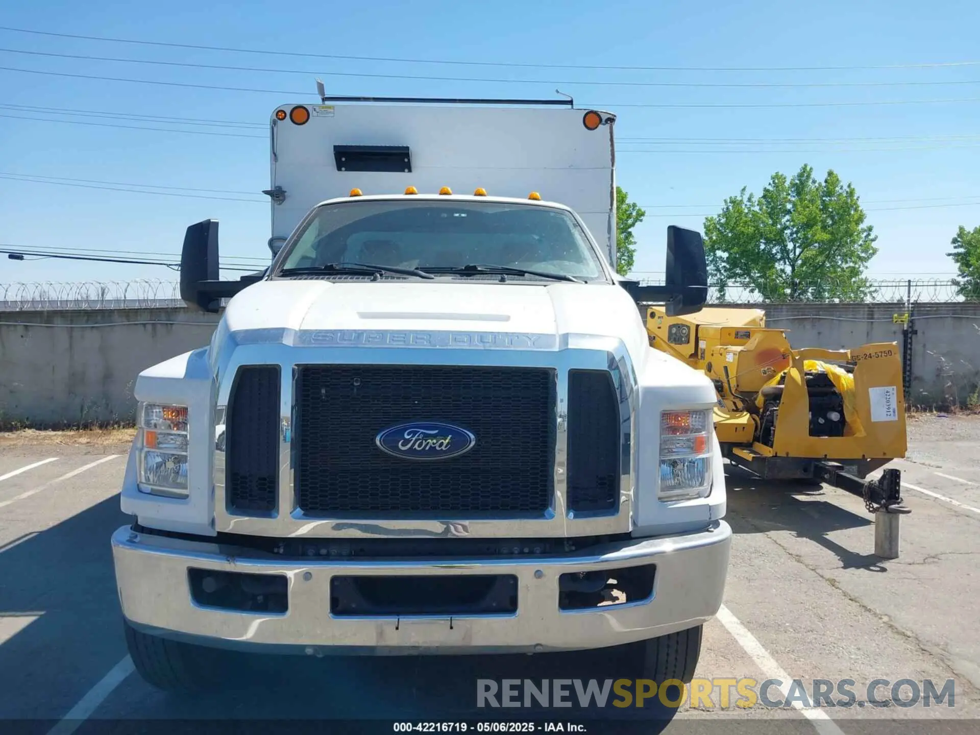 12 Photograph of a damaged car 1FDWF7DC5KDF15301 FORD F-750 DIESEL 2019