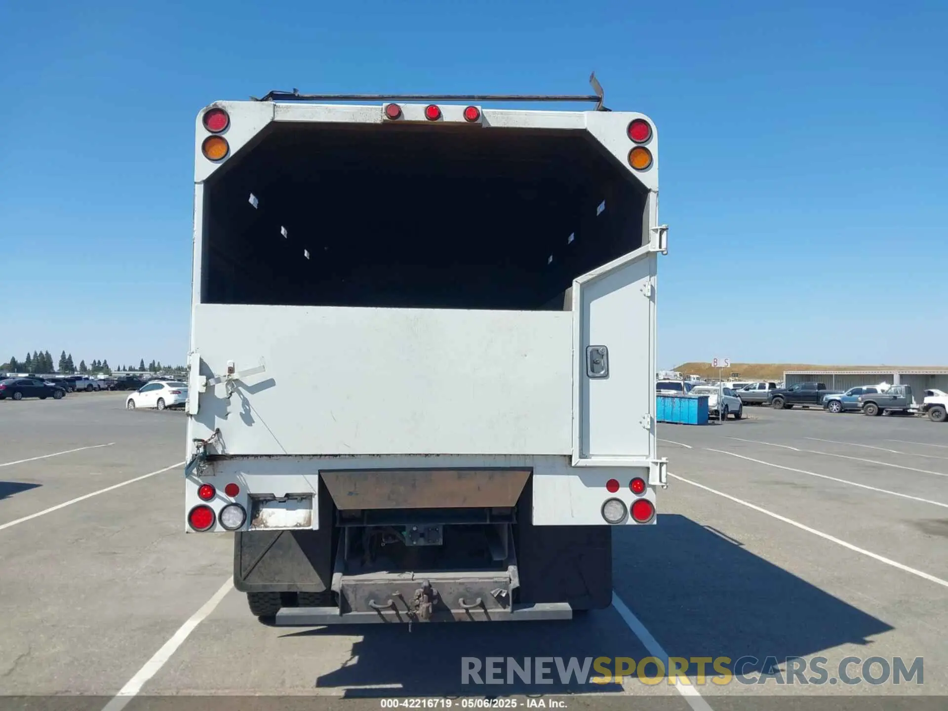 15 Photograph of a damaged car 1FDWF7DC5KDF15301 FORD F-750 DIESEL 2019