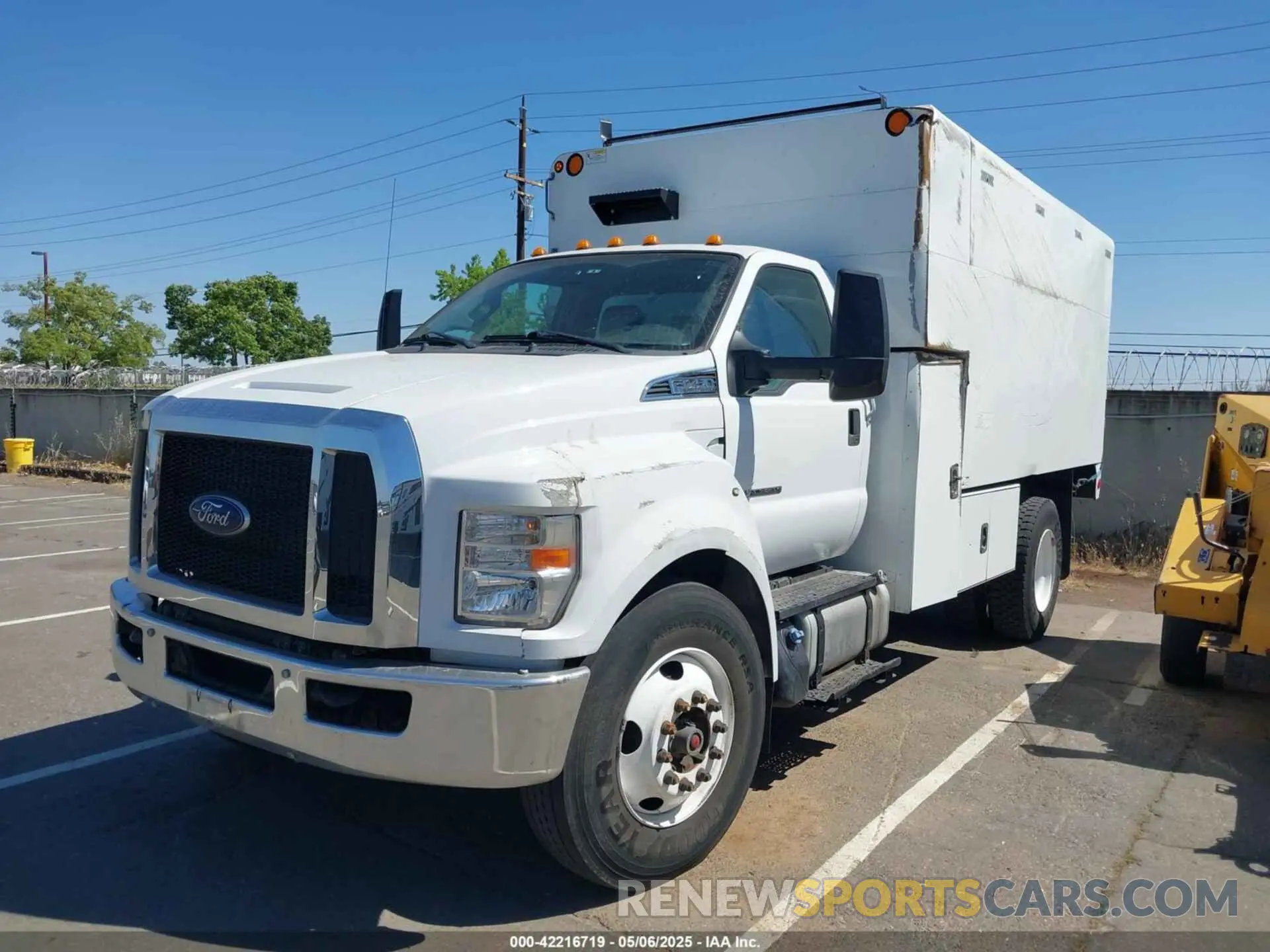 2 Photograph of a damaged car 1FDWF7DC5KDF15301 FORD F-750 DIESEL 2019