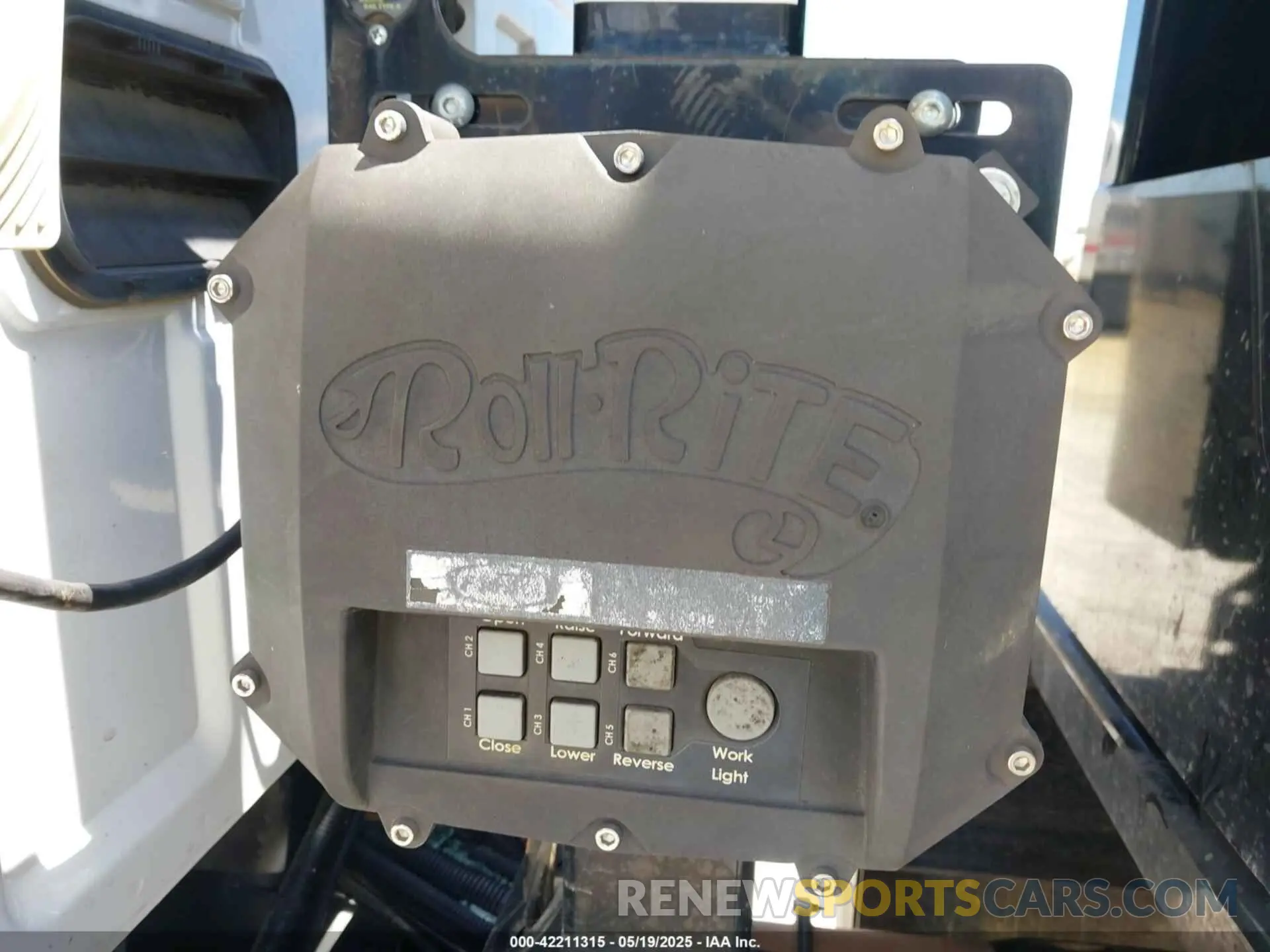 13 Photograph of a damaged car 1FDWF7DEHMDF00585 FORD F-750 DIESEL 2021