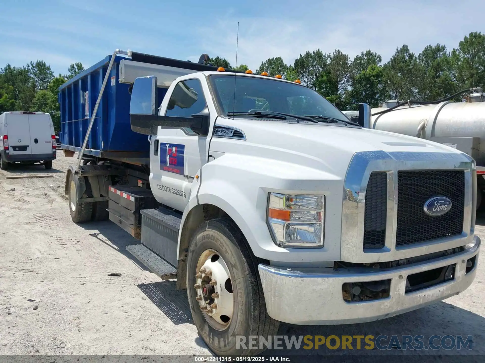 22 Photograph of a damaged car 1FDWF7DEHMDF00585 FORD F-750 DIESEL 2021