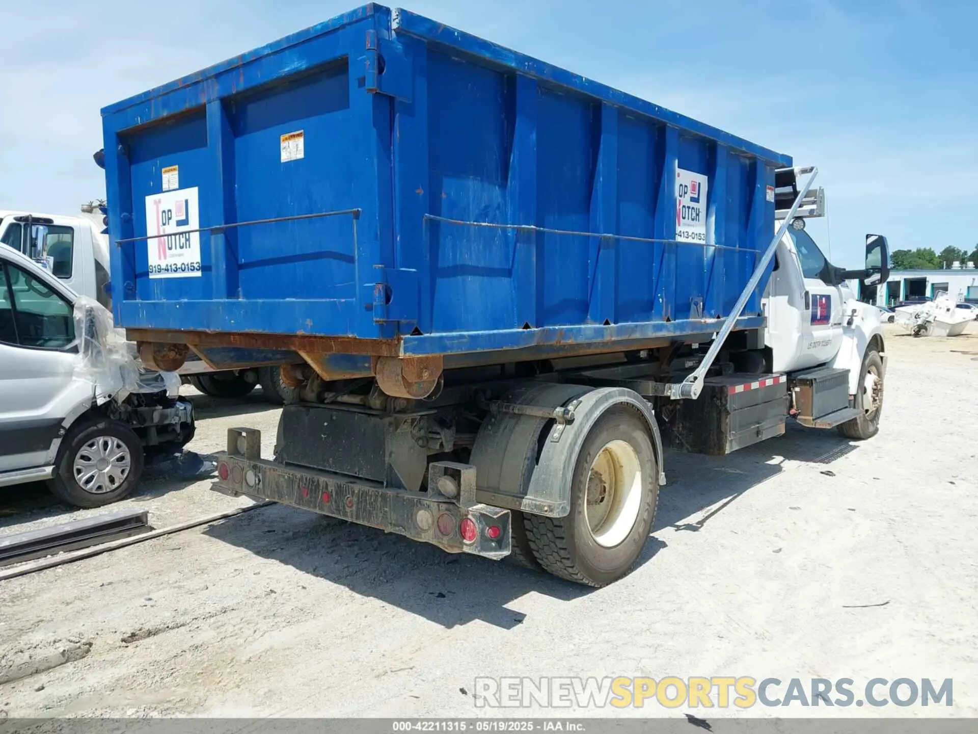 4 Photograph of a damaged car 1FDWF7DEHMDF00585 FORD F-750 DIESEL 2021