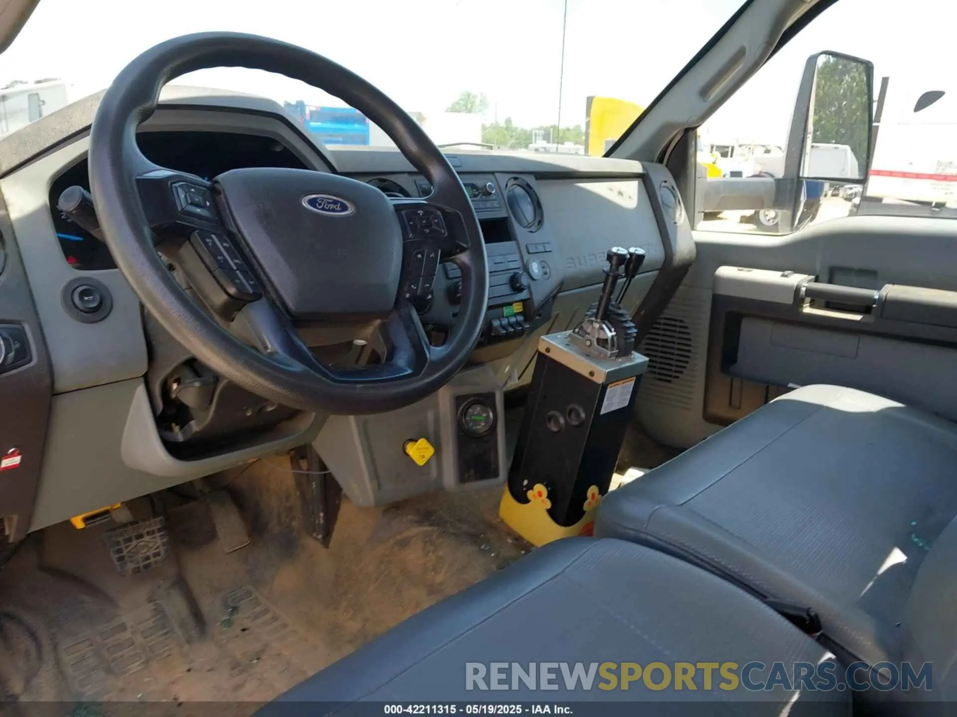 7 Photograph of a damaged car 1FDWF7DEHMDF00585 FORD F-750 DIESEL 2021