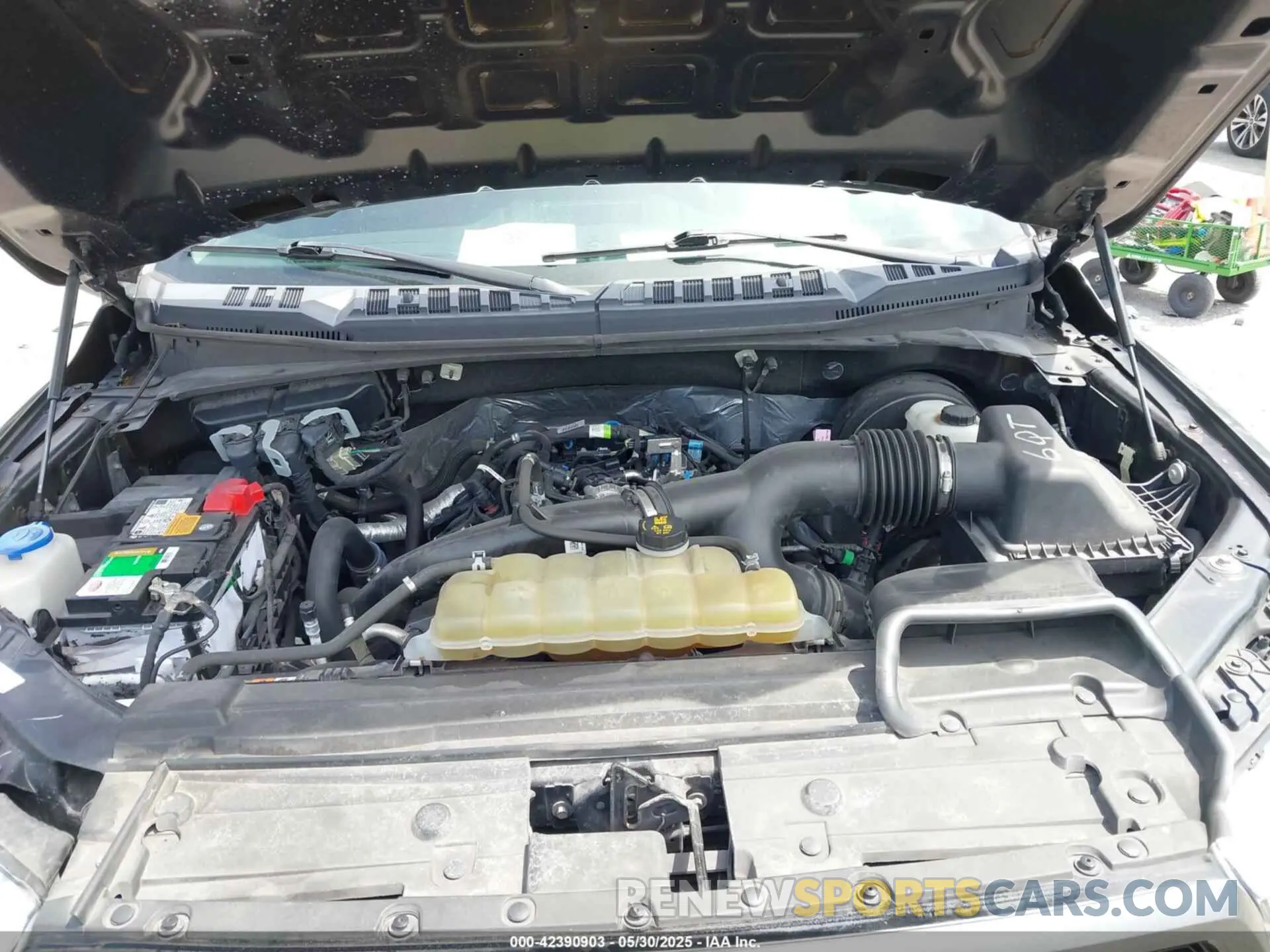 10 Photograph of a damaged car 1FTEW1CP8KFC02796 FORD F150 2019