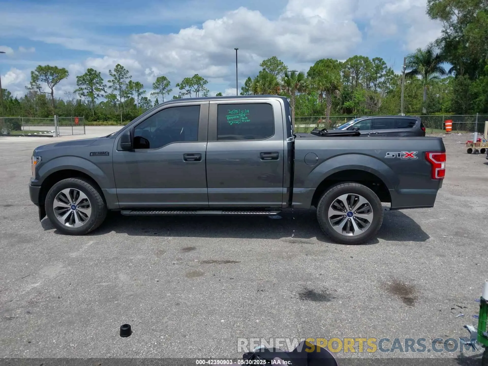 15 Photograph of a damaged car 1FTEW1CP8KFC02796 FORD F150 2019