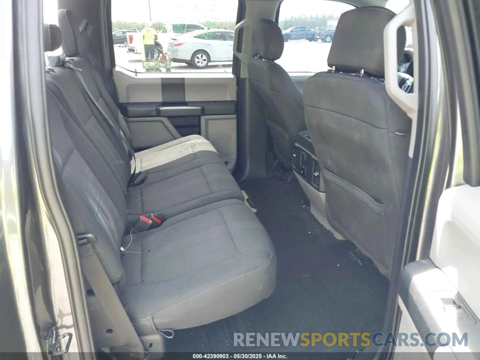 8 Photograph of a damaged car 1FTEW1CP8KFC02796 FORD F150 2019
